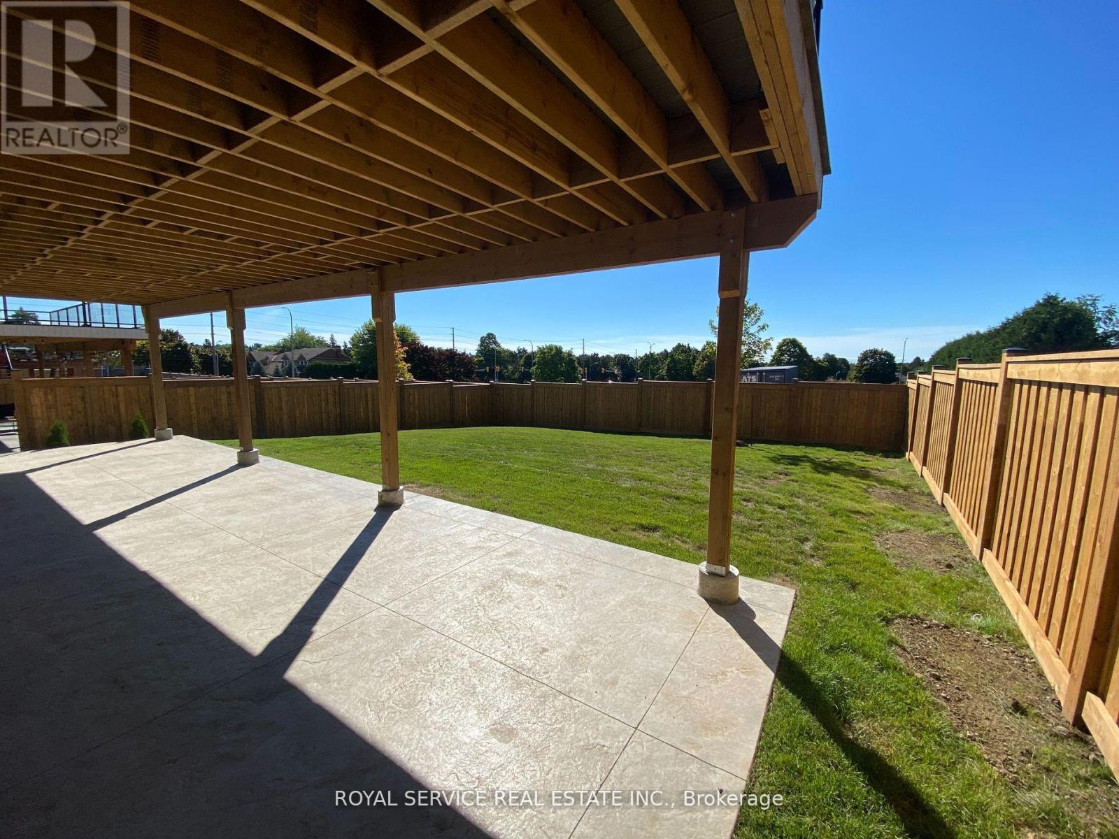 B - 61 Waywell Street, Whitby (Pringle Creek), ON - Outdoor