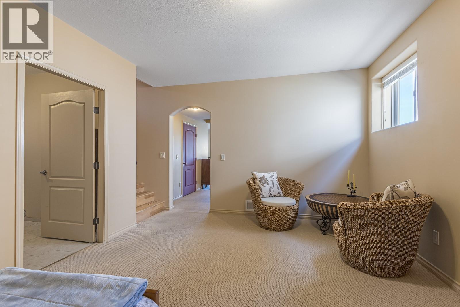 610 Arrowleaf Lane, Kelowna, BC - Indoor