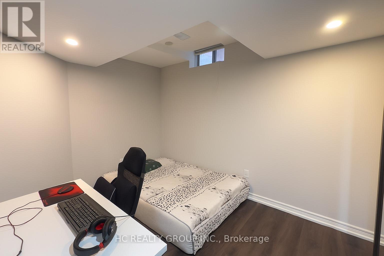 Bsmt - 87 Estrella Crescent, Richmond Hill, ON - Indoor