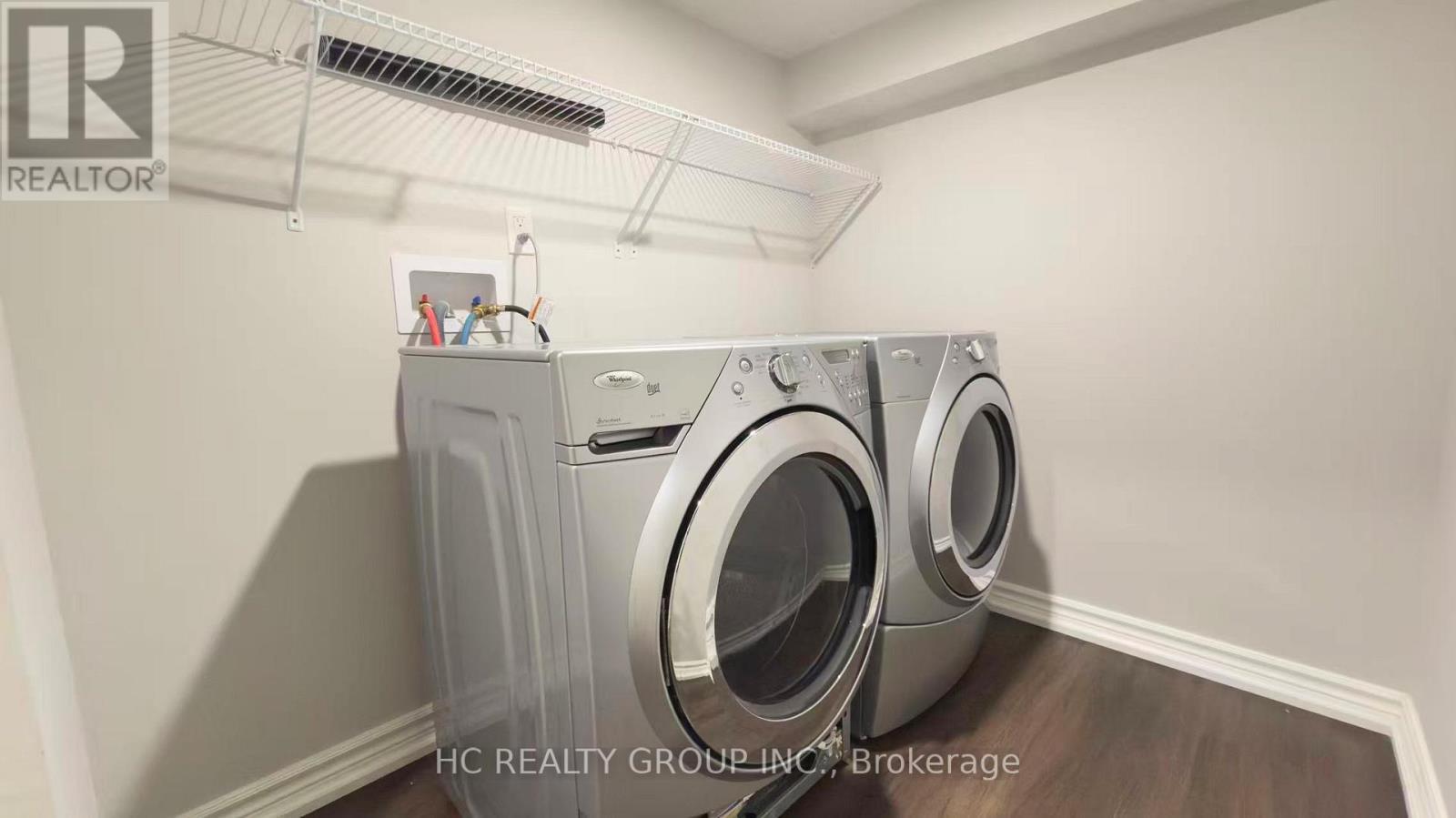 Bsmt - 87 Estrella Crescent, Richmond Hill, ON - Indoor Photo Showing Laundry Room