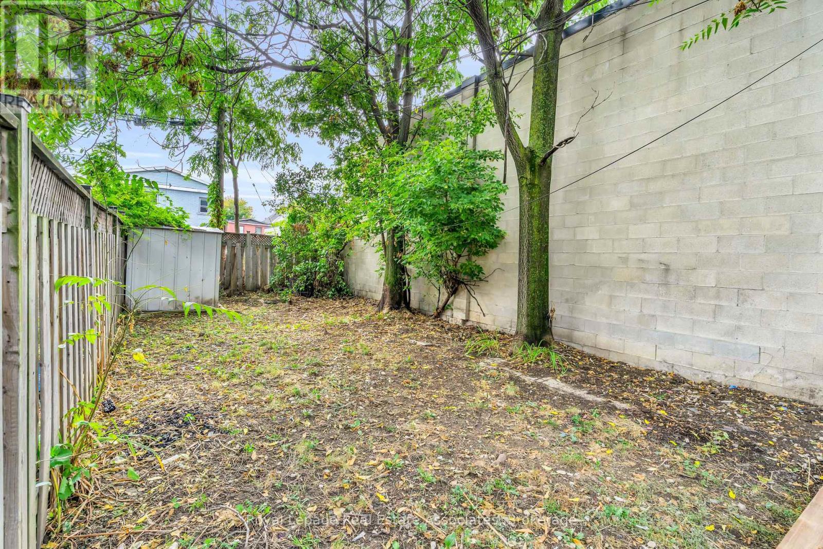 10 Gordon Street, Hamilton, ON - Outdoor