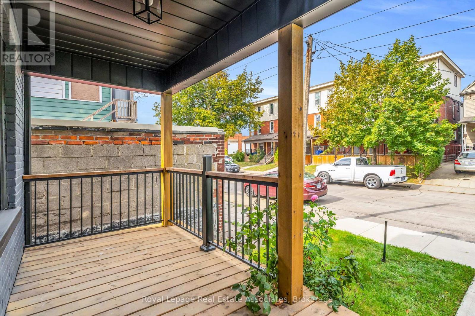 10 Gordon Street, Hamilton, ON - Outdoor With Deck Patio Veranda With Exterior