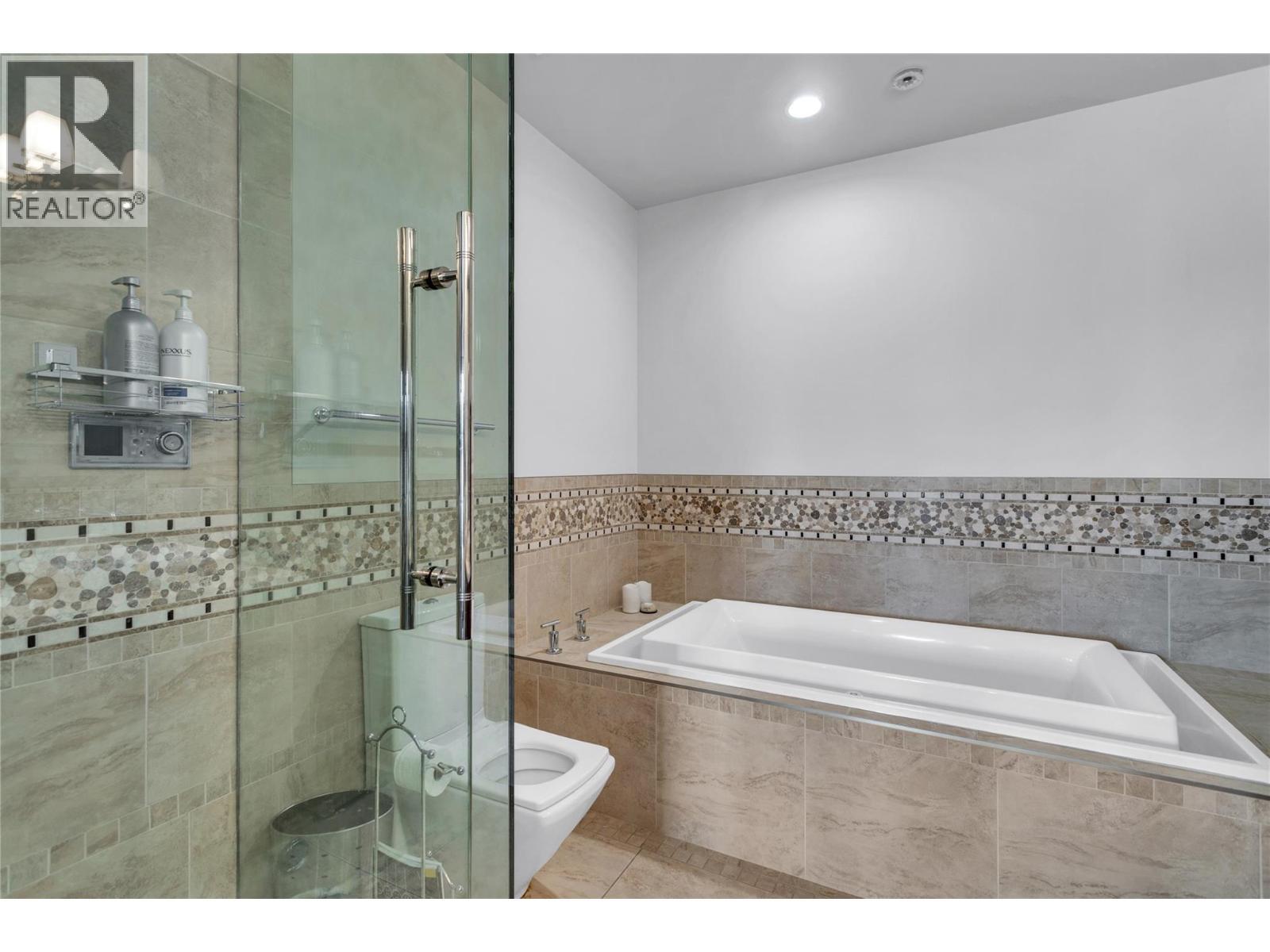 Primary Entsuite - 580 Sarsons Road Unit# 407, Kelowna, BC - Indoor Photo Showing Bathroom