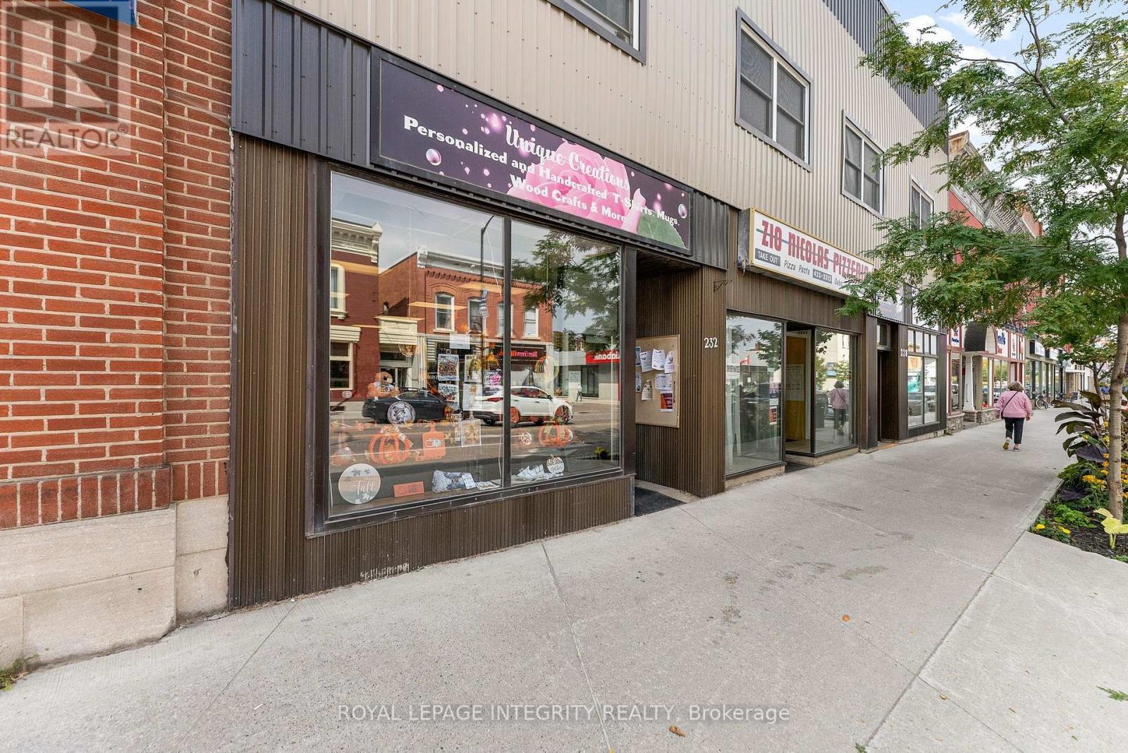 228-232 Raglan Street S, Renfrew, ON