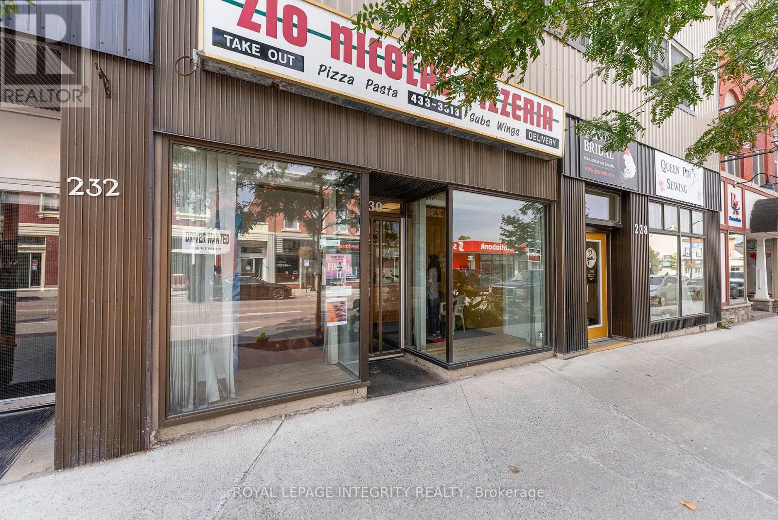 228-232 Raglan Street S, Renfrew, ON