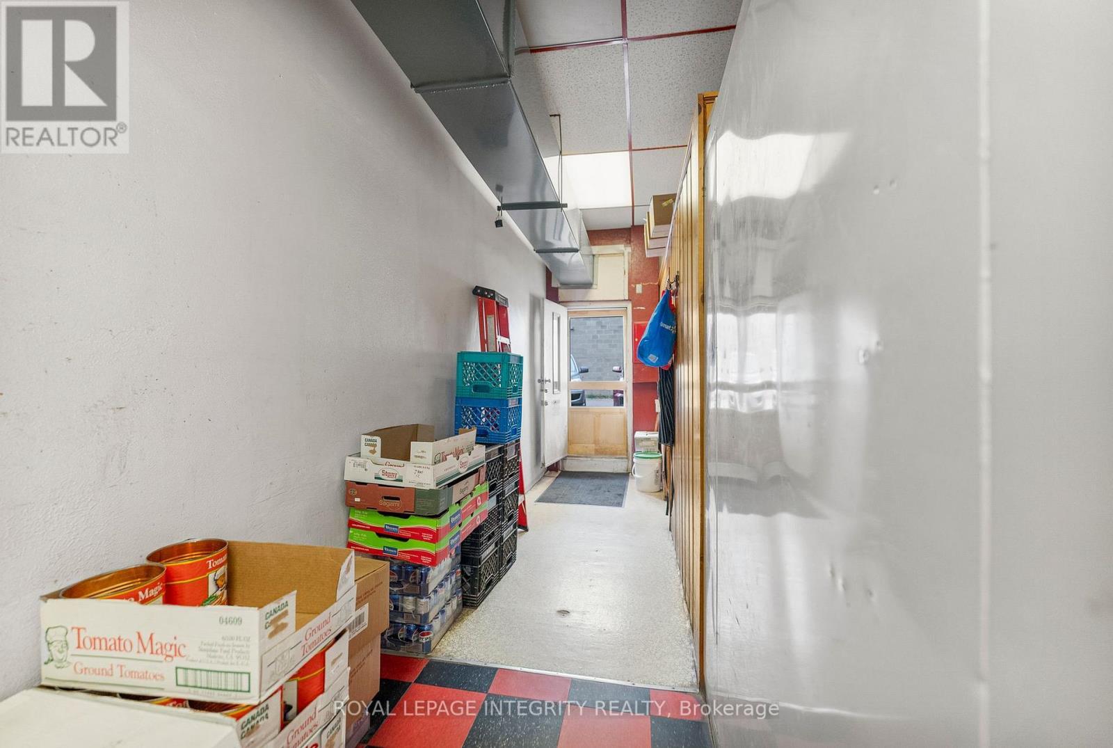 228-232 Raglan Street S, Renfrew, ON