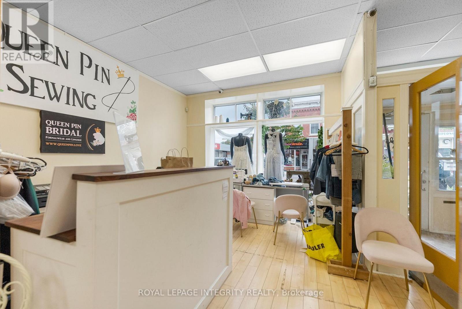 228-232 Raglan Street S, Renfrew, ON