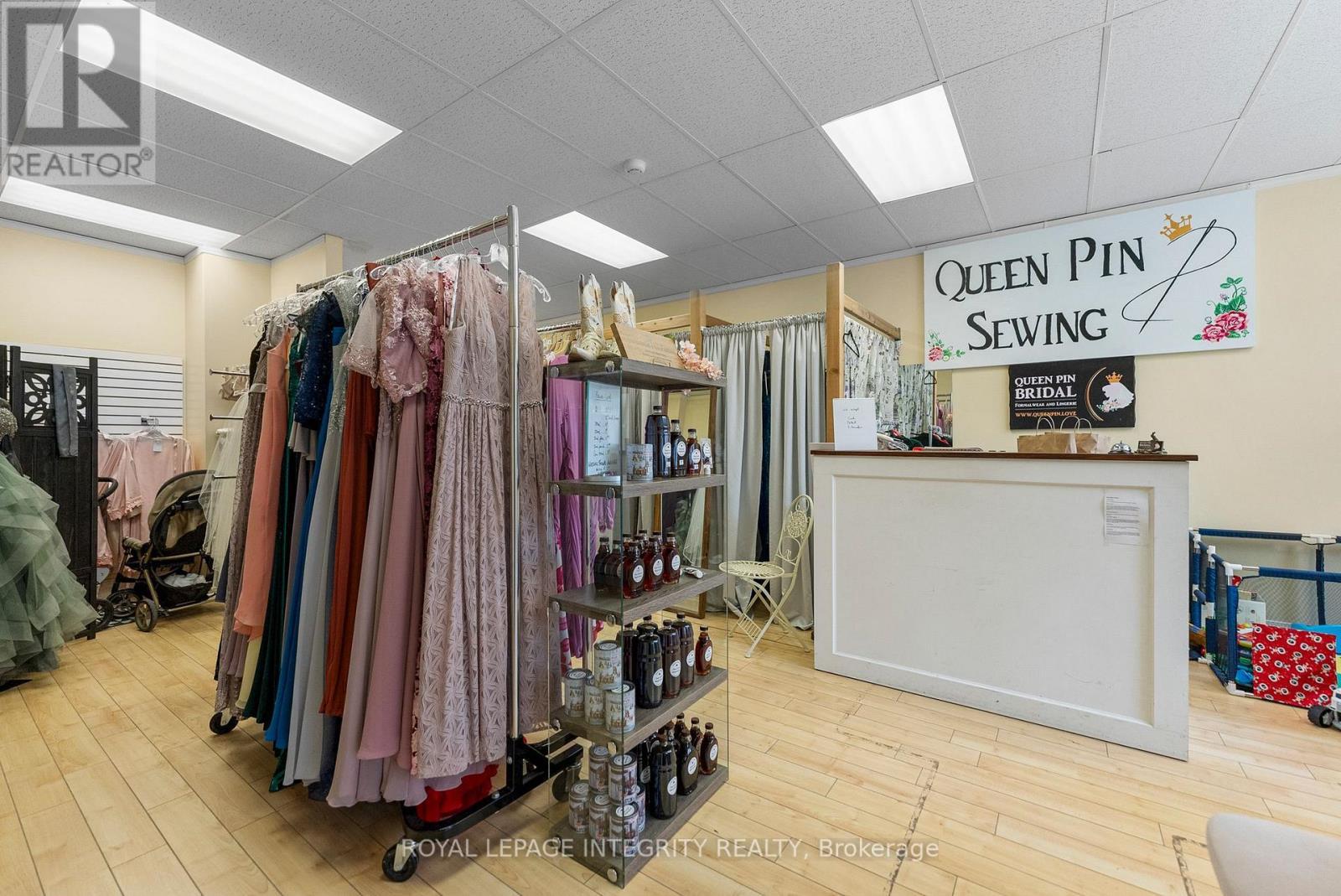 228-232 Raglan Street S, Renfrew, ON