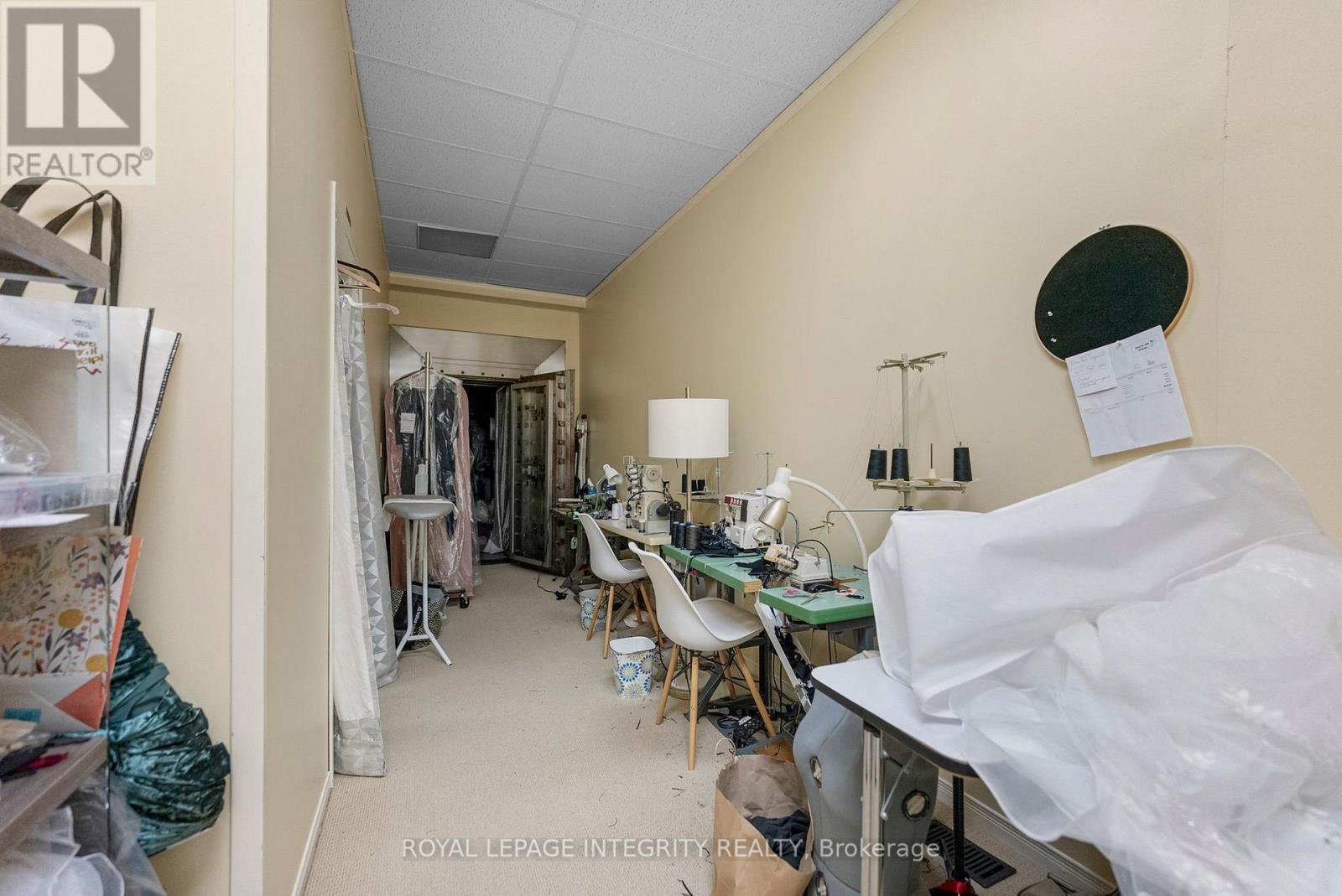 228-232 Raglan Street S, Renfrew, ON