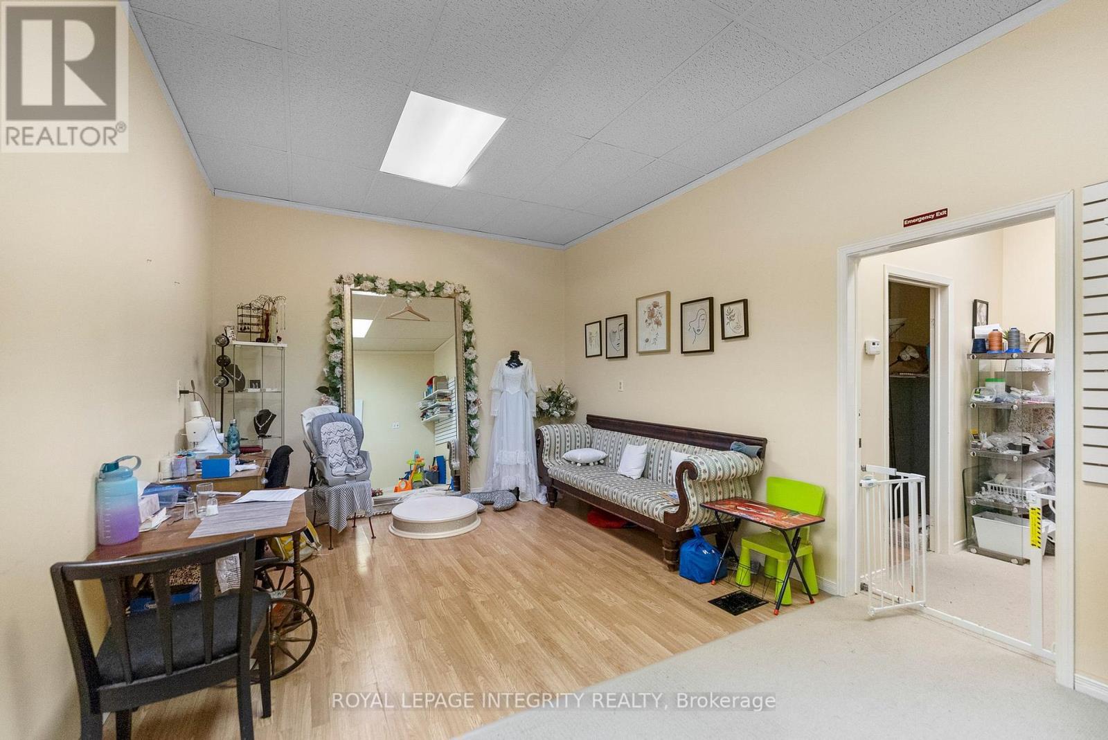 228-232 Raglan Street S, Renfrew, ON