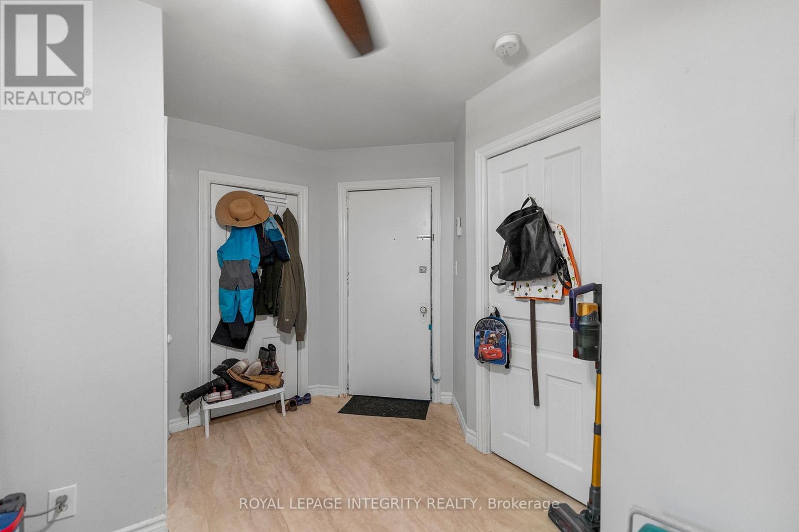 228-232 Raglan Street S, Renfrew, ON