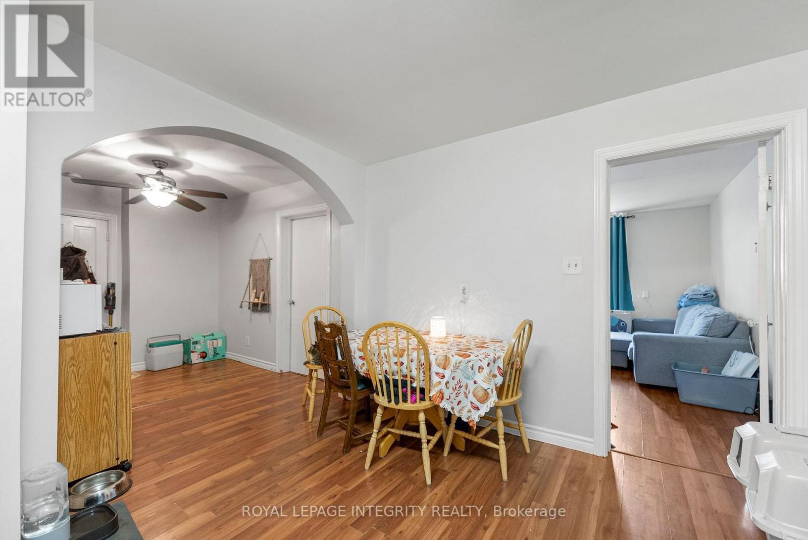 228-232 Raglan Street S, Renfrew, ON