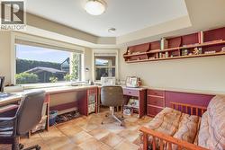 3rd bedroom currently used as a crafts room -