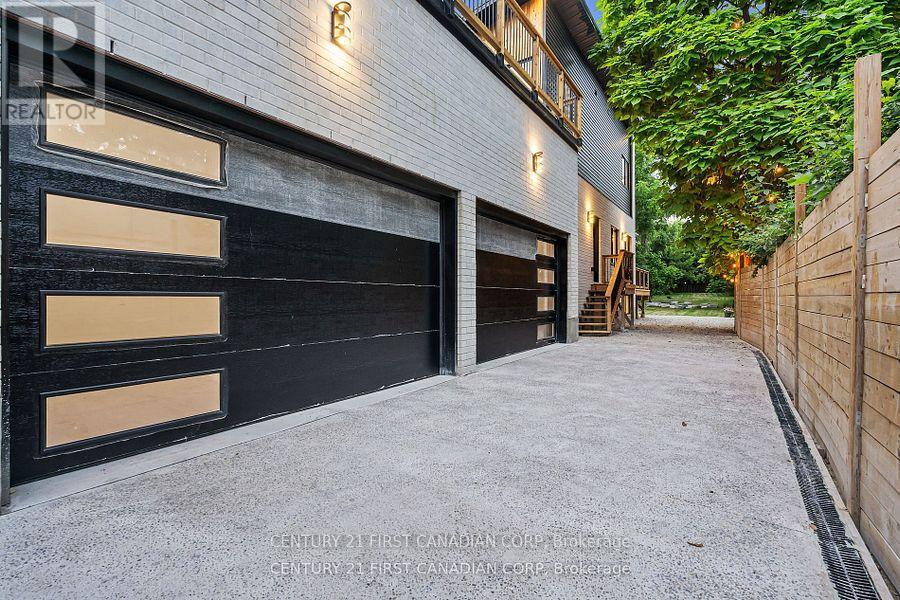 858 William Street, London East (East B), ON - Outdoor With Exterior