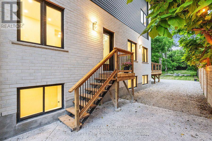 858 William Street, London East (East B), ON - Outdoor With Exterior