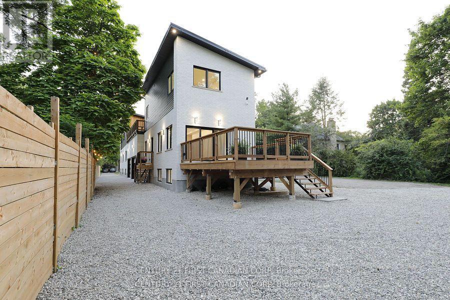 858 William Street, London East (East B), ON - Outdoor With Deck Patio Veranda With Exterior