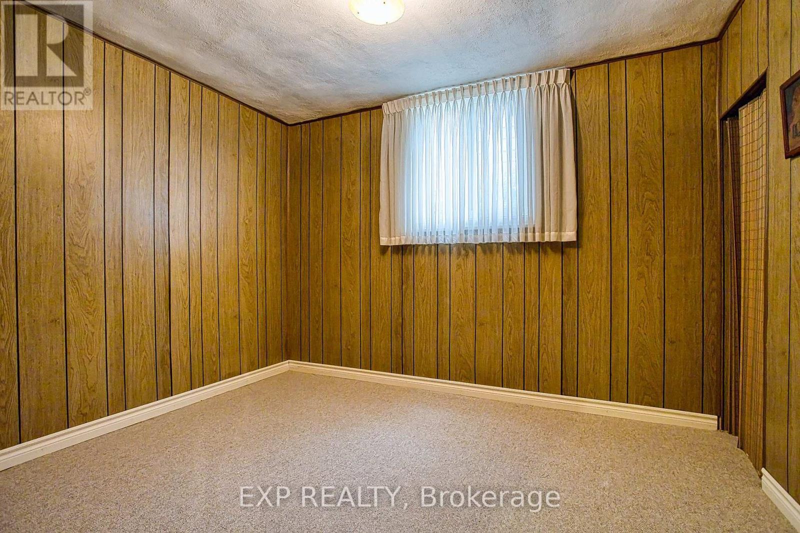 633 Rosseau Road, Hamilton, ON - Indoor Photo Showing Other Room