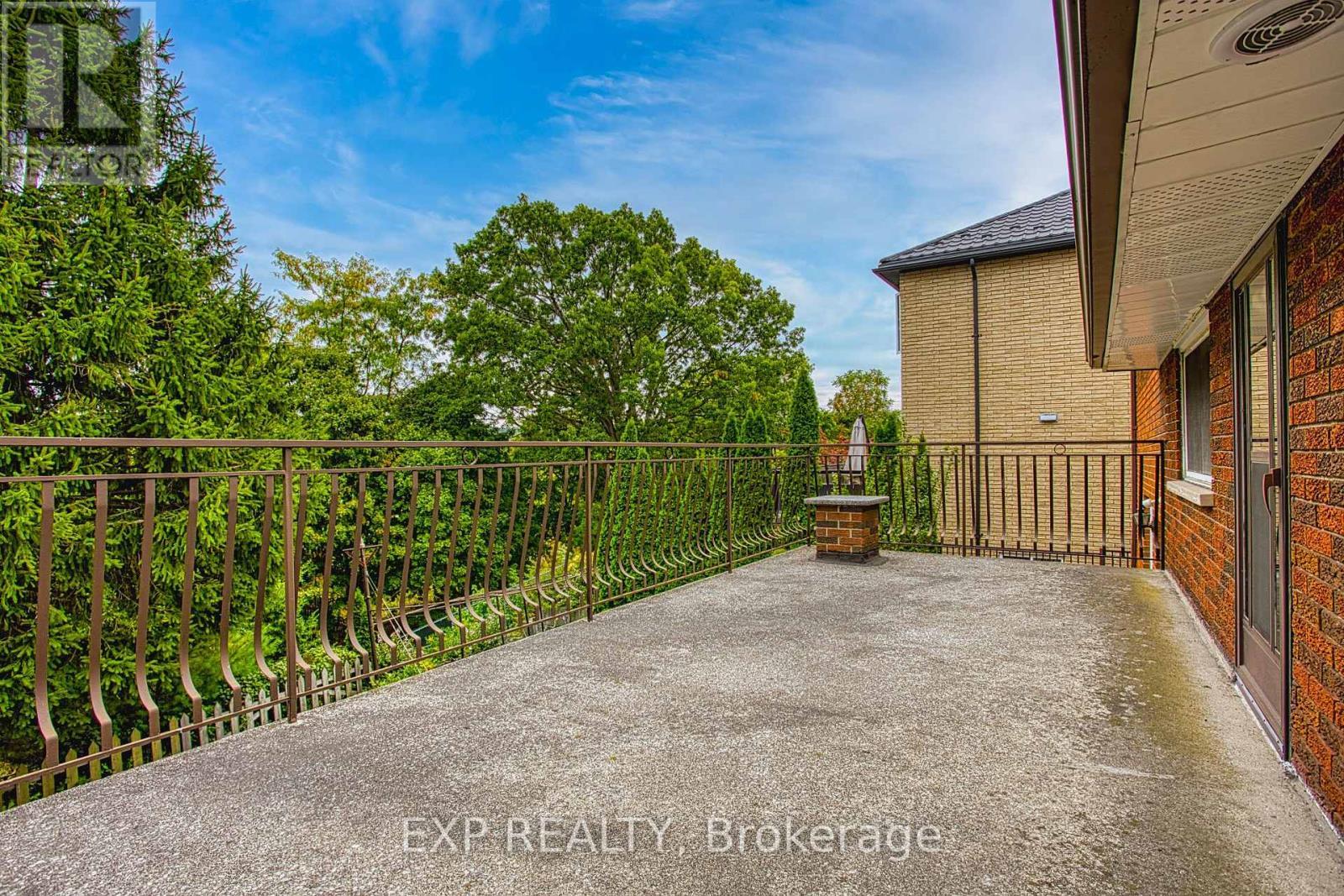 633 Rosseau Road, Hamilton, ON - Outdoor