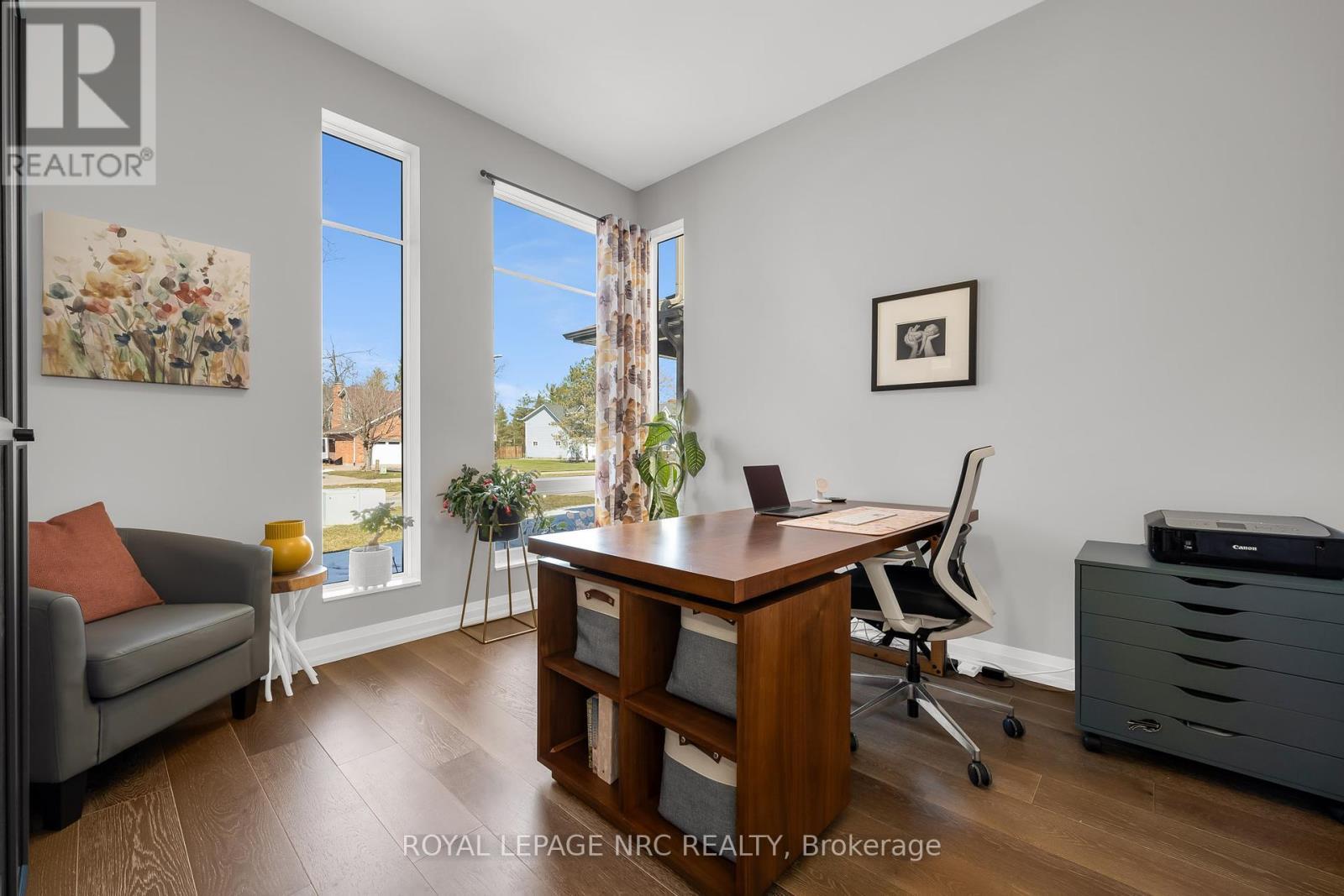 8 Hilda Street, Welland (N. Welland), ON - Indoor Photo Showing Office