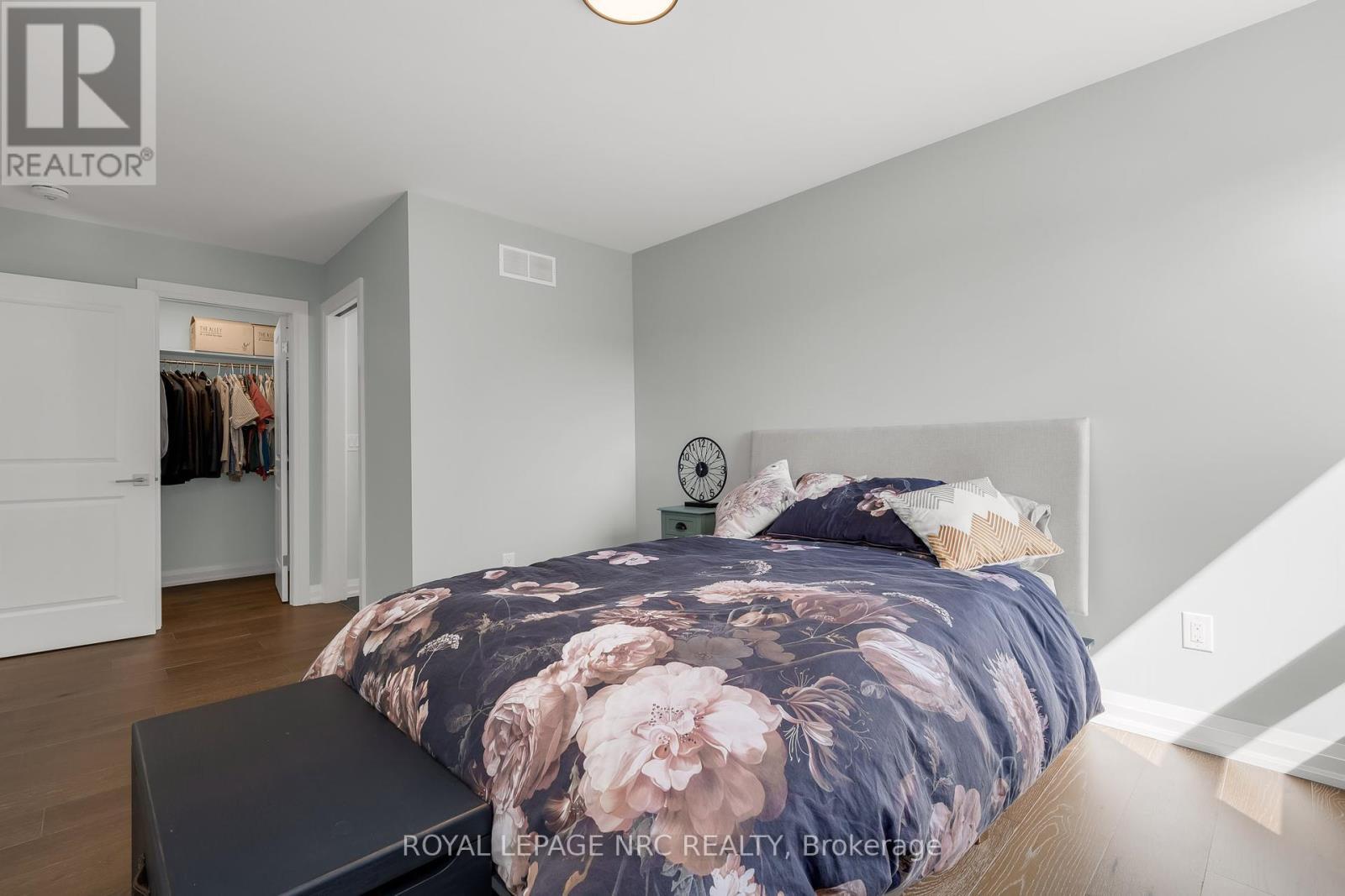 8 Hilda Street, Welland (N. Welland), ON - Indoor Photo Showing Bedroom