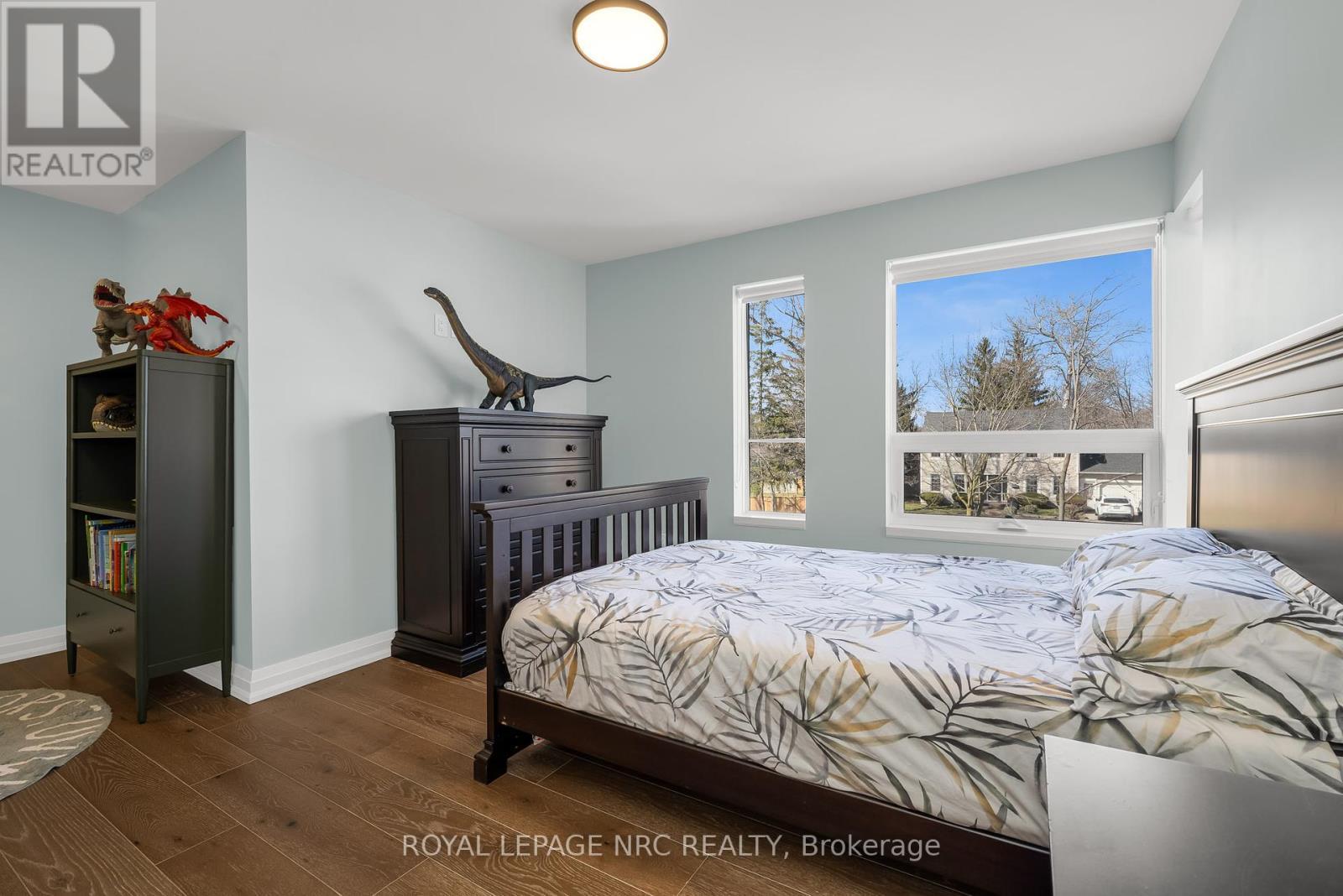 8 Hilda Street, Welland (N. Welland), ON - Indoor Photo Showing Bedroom