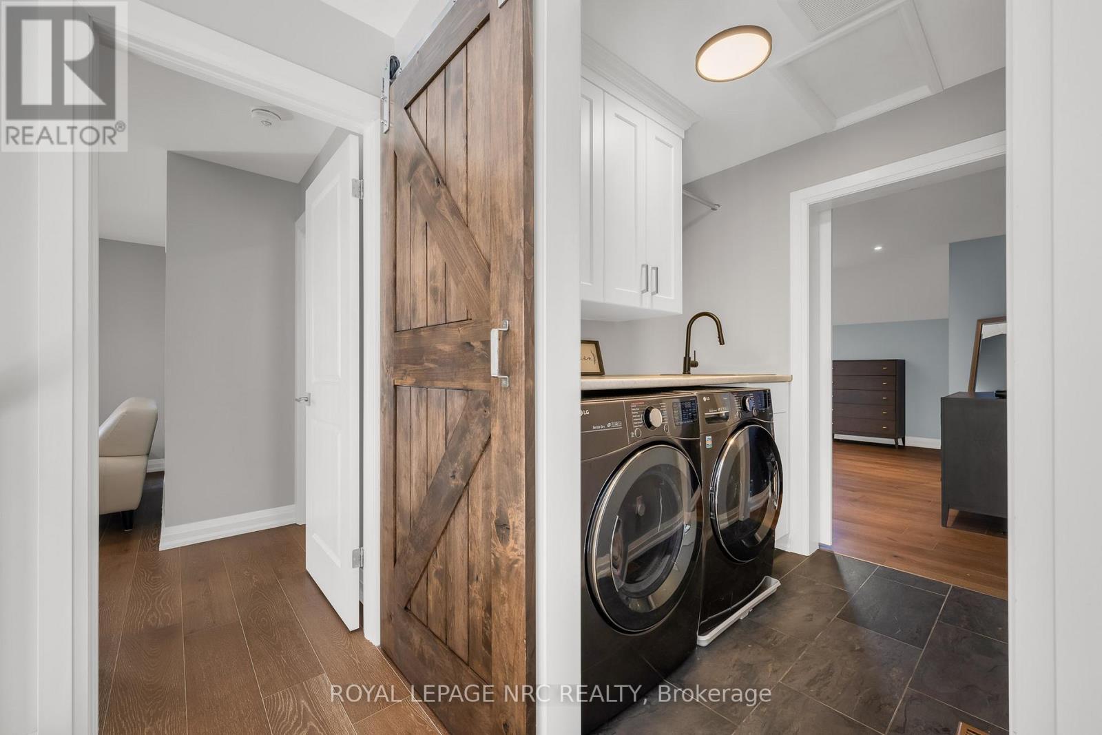 8 Hilda Street, Welland (N. Welland), ON - Indoor Photo Showing Laundry Room
