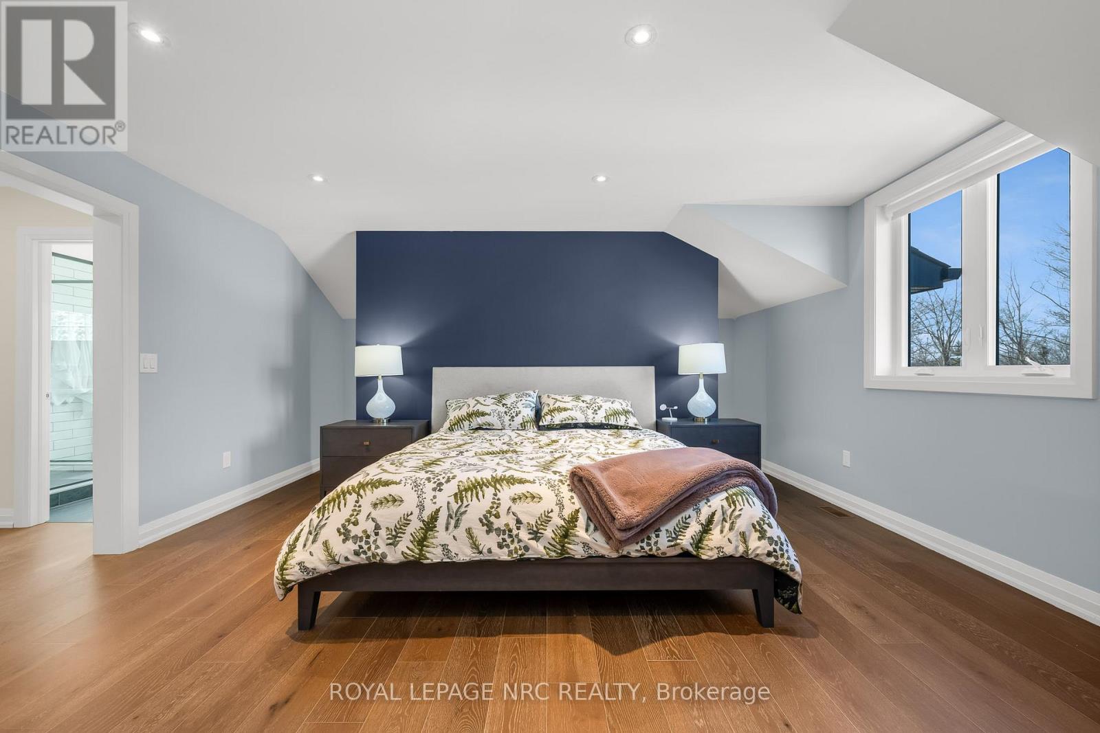 8 Hilda Street, Welland (N. Welland), ON - Indoor Photo Showing Bedroom