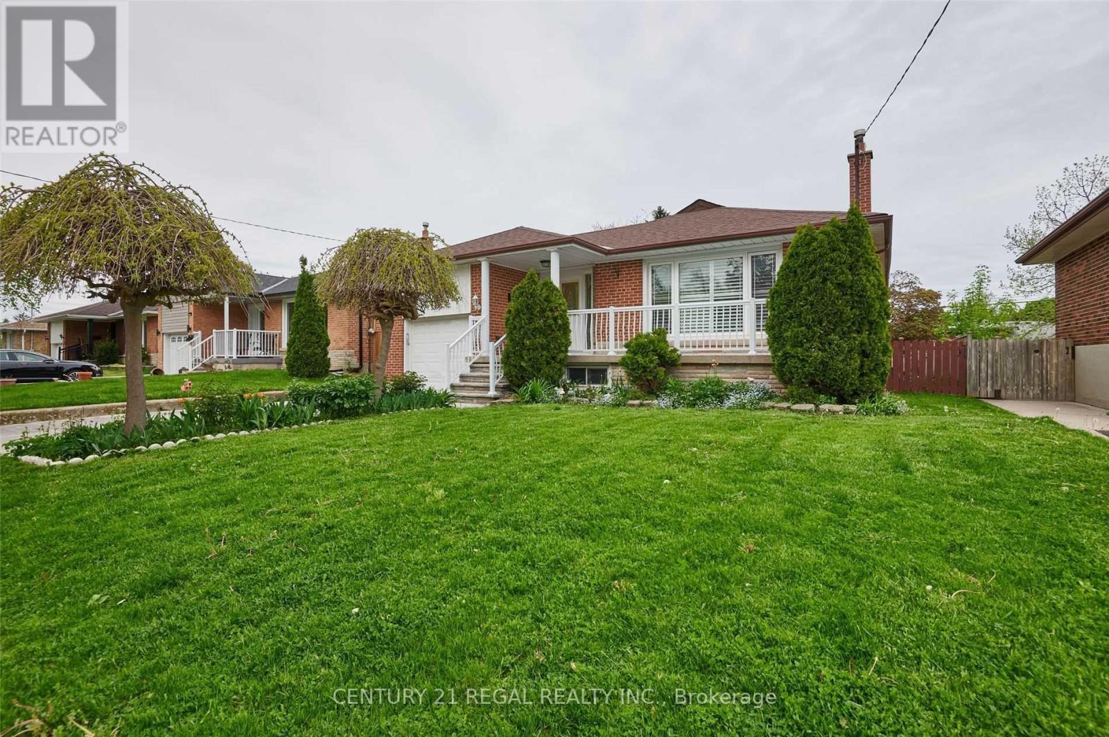 Bsmt - 559 Mccowan Road, Toronto, ON - Outdoor