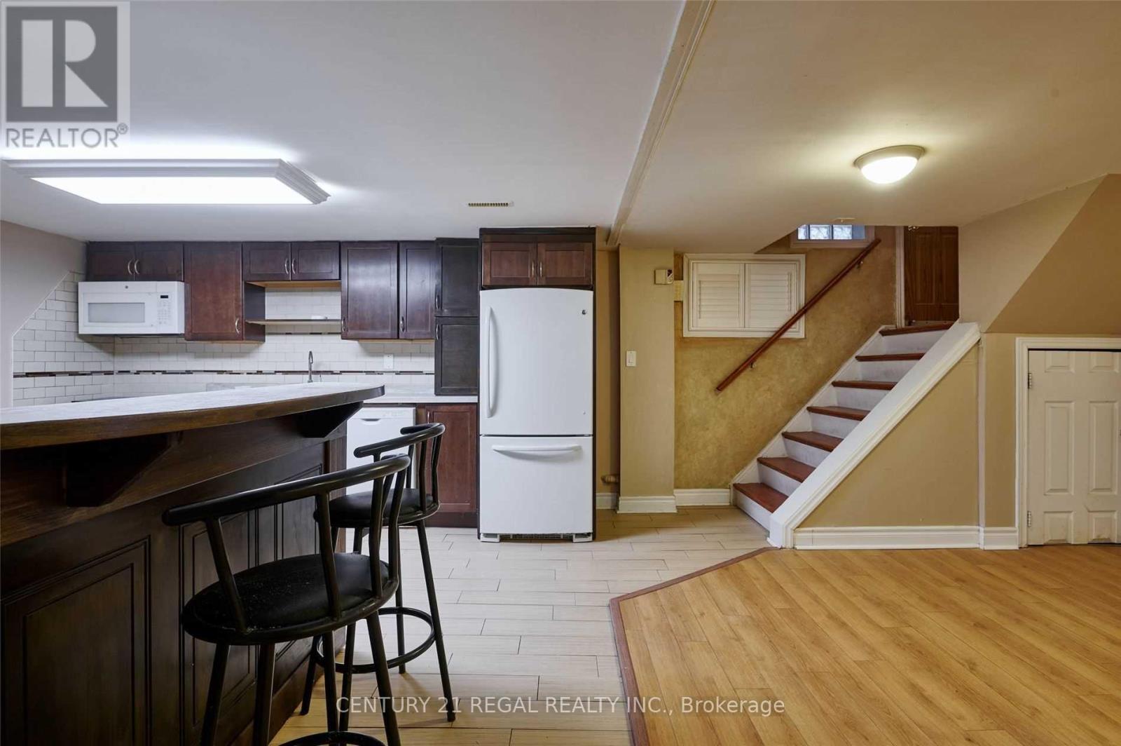 Bsmt - 559 Mccowan Road, Toronto, ON - Indoor Photo Showing Kitchen
