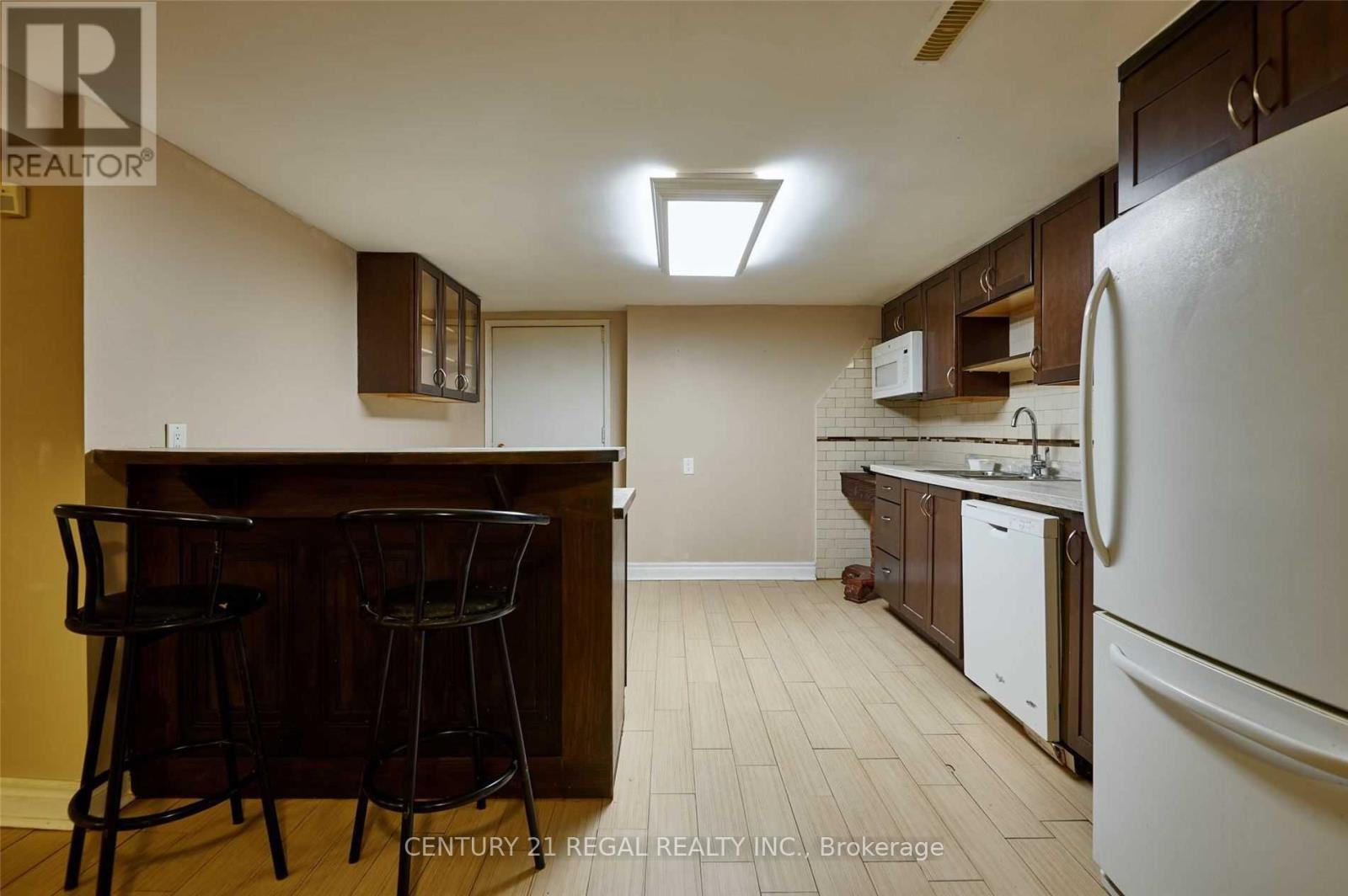 Bsmt - 559 Mccowan Road, Toronto, ON - Indoor