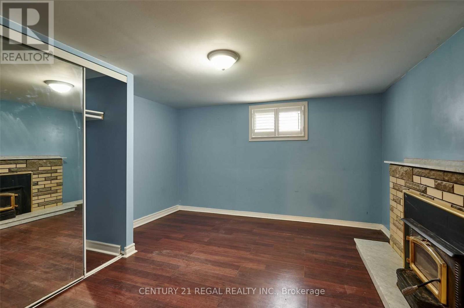Bsmt - 559 Mccowan Road, Toronto, ON - Indoor Photo Showing Other Room With Fireplace