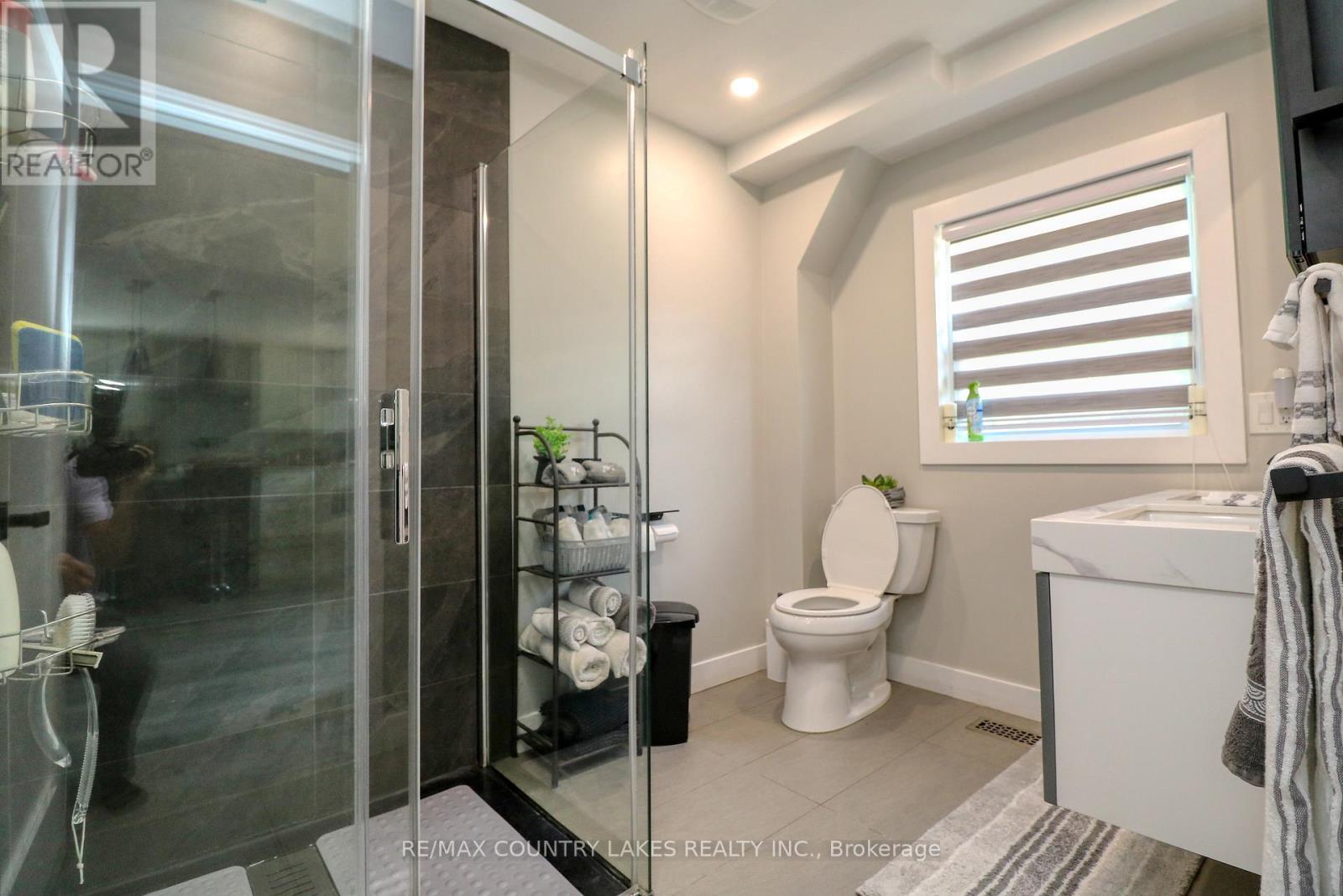 104 The Steps Road, Ramara, ON - Indoor Photo Showing Bathroom