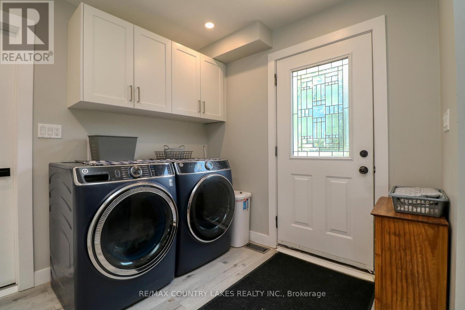 104 The Steps Road, Ramara, ON - Indoor Photo Showing Laundry Room