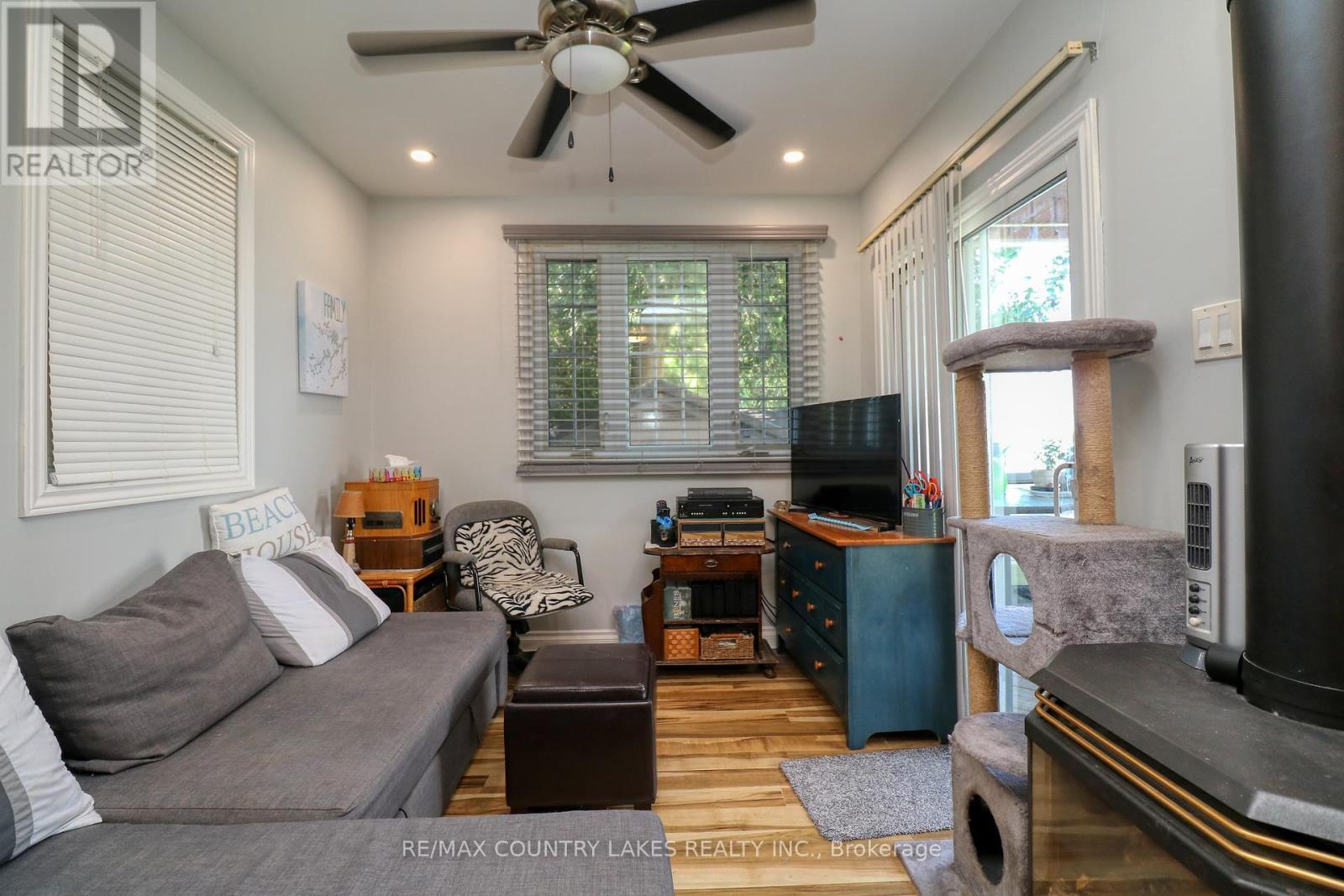 104 The Steps Road, Ramara, ON - Indoor Photo Showing Other Room