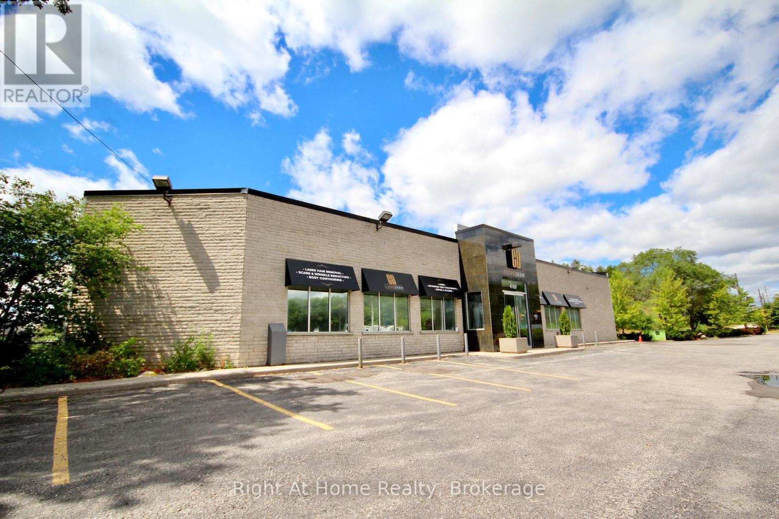 4169 King Street E, Kitchener, ON