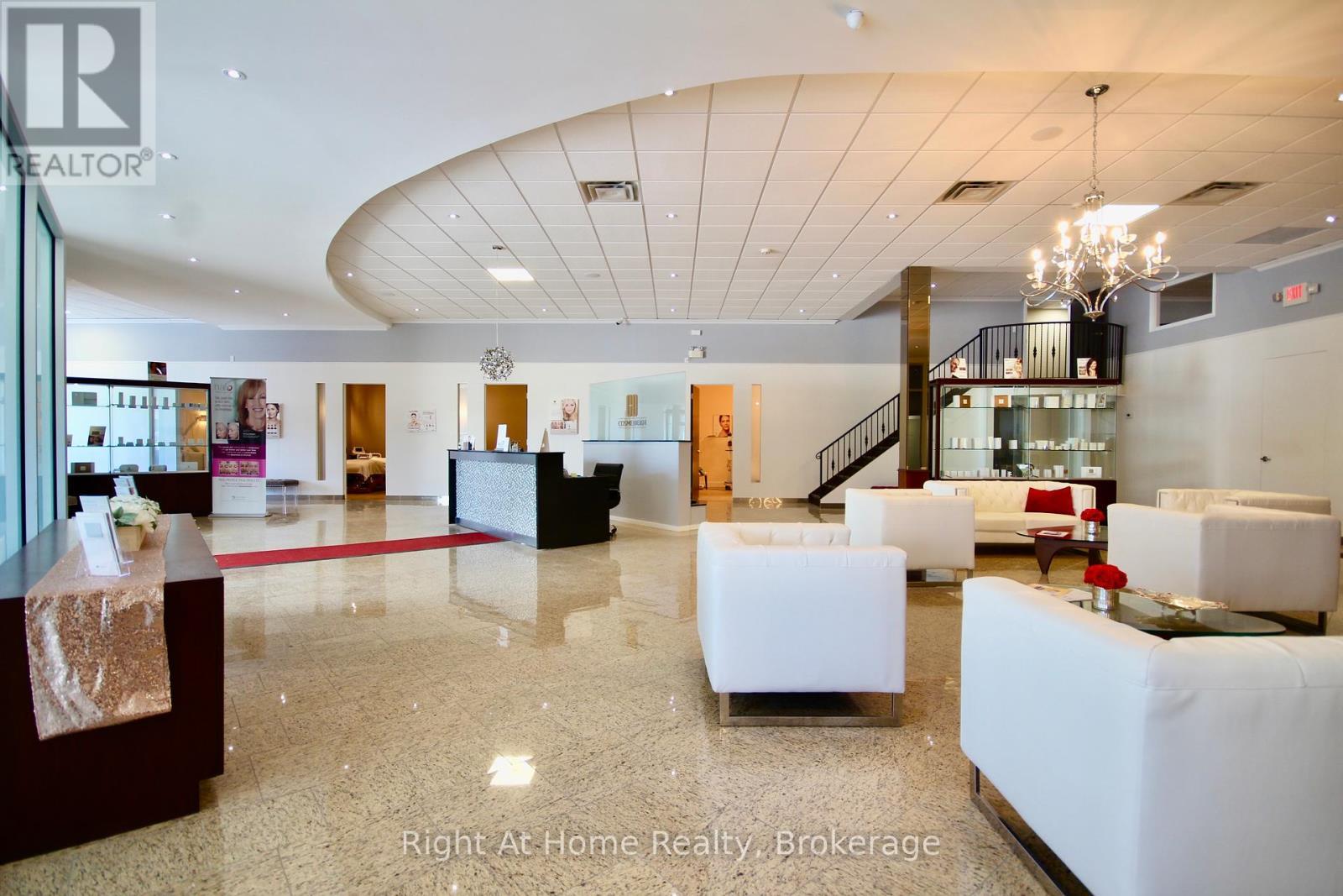 4169 King Street E, Kitchener, ON