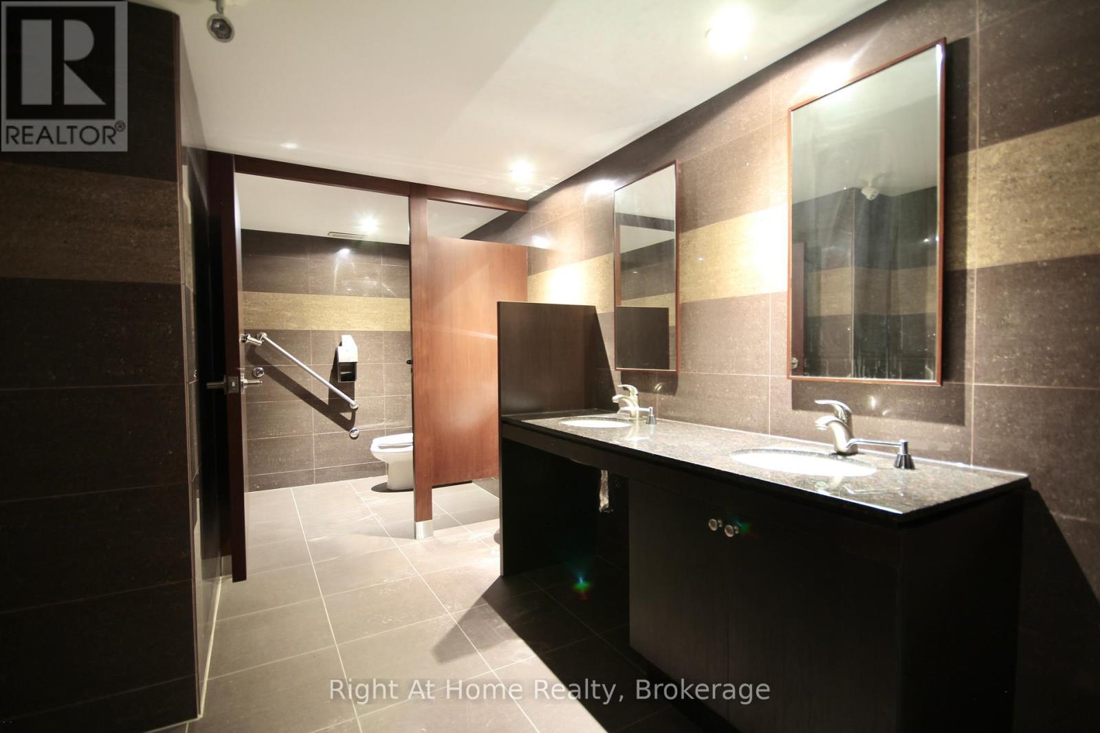 4169 King Street E, Kitchener, ON