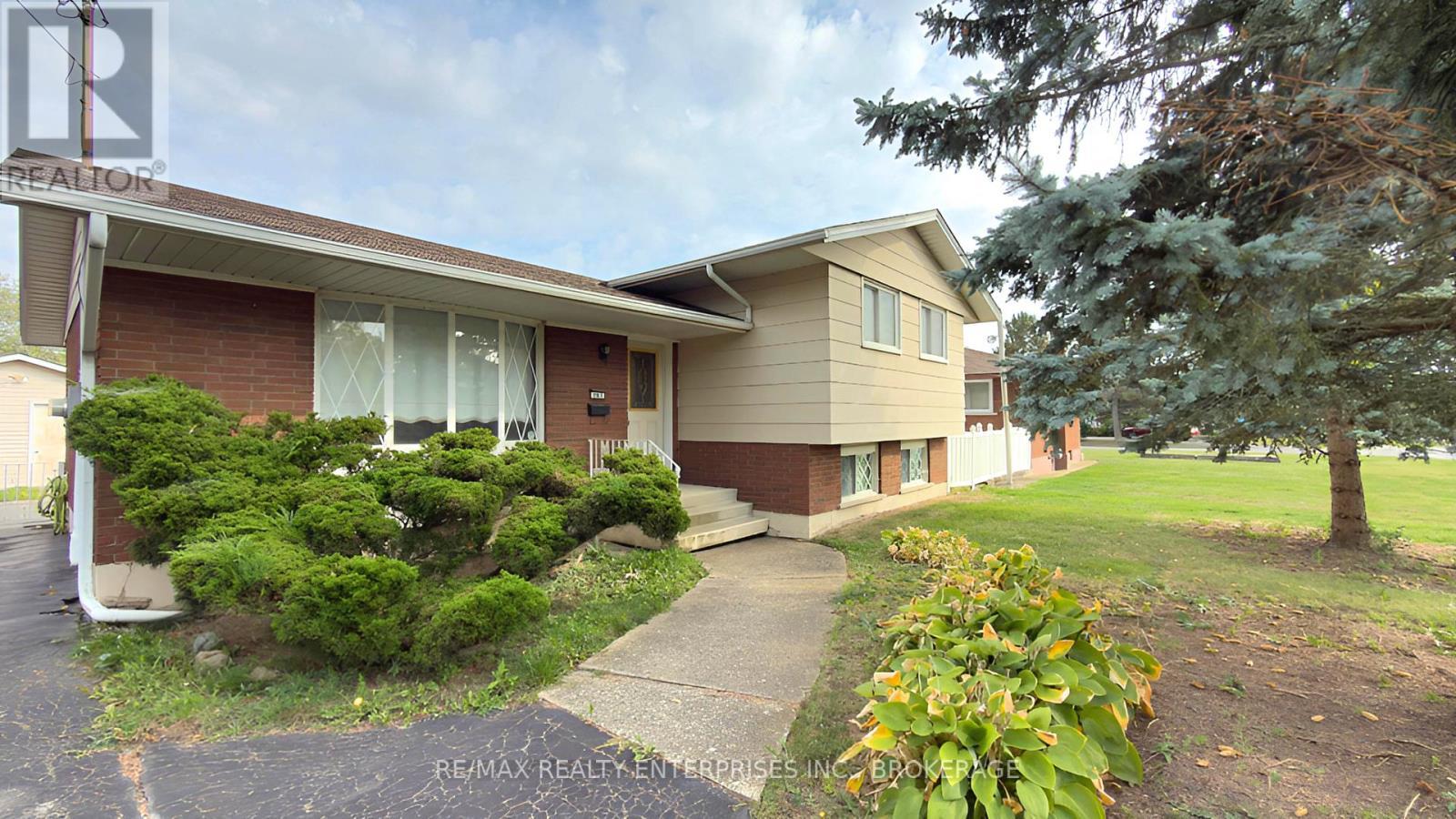 987 Steele Street, Port Colborne (Main Street), ON - Outdoor