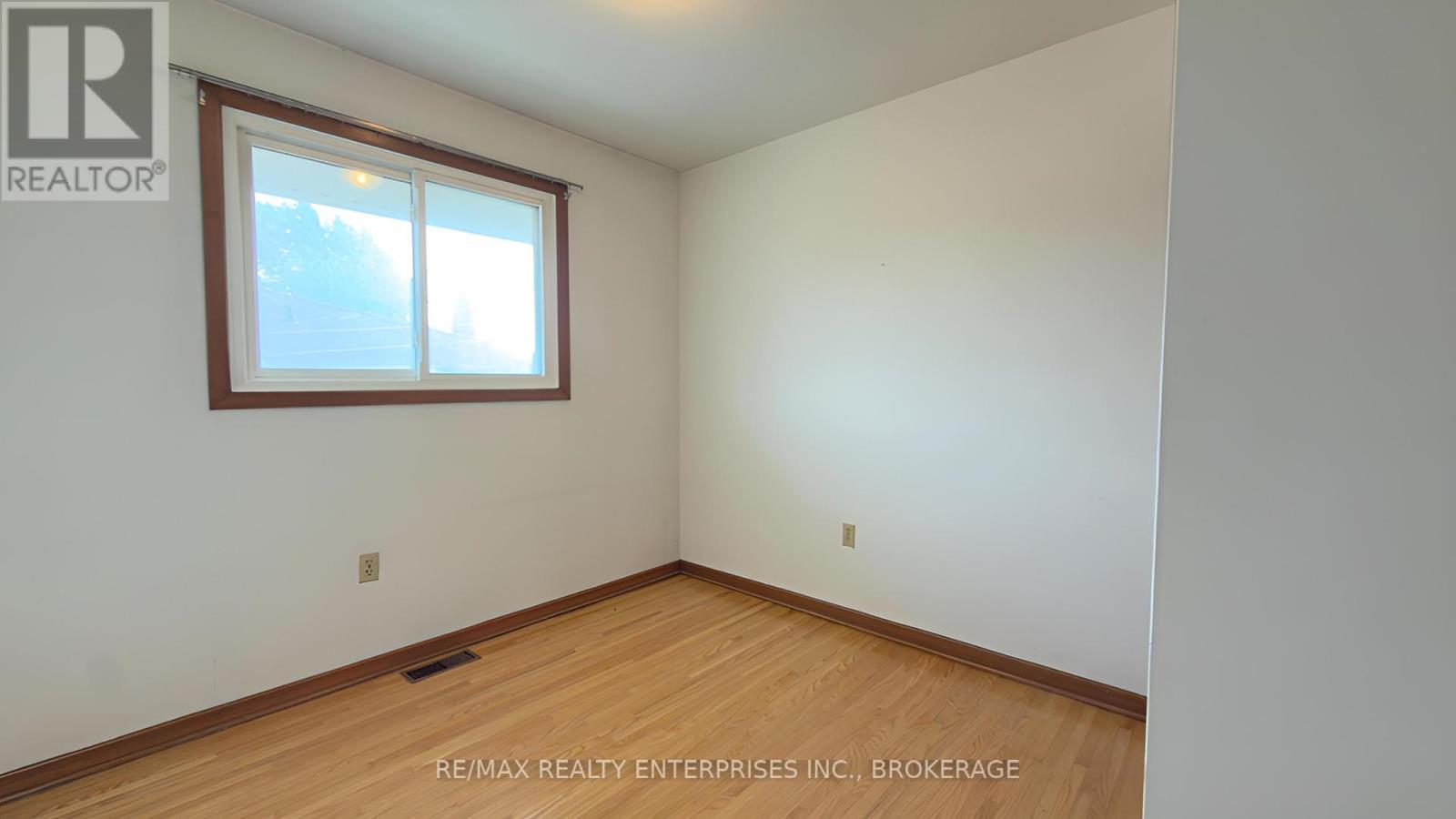 987 Steele Street, Port Colborne (Main Street), ON - Indoor Photo Showing Other Room