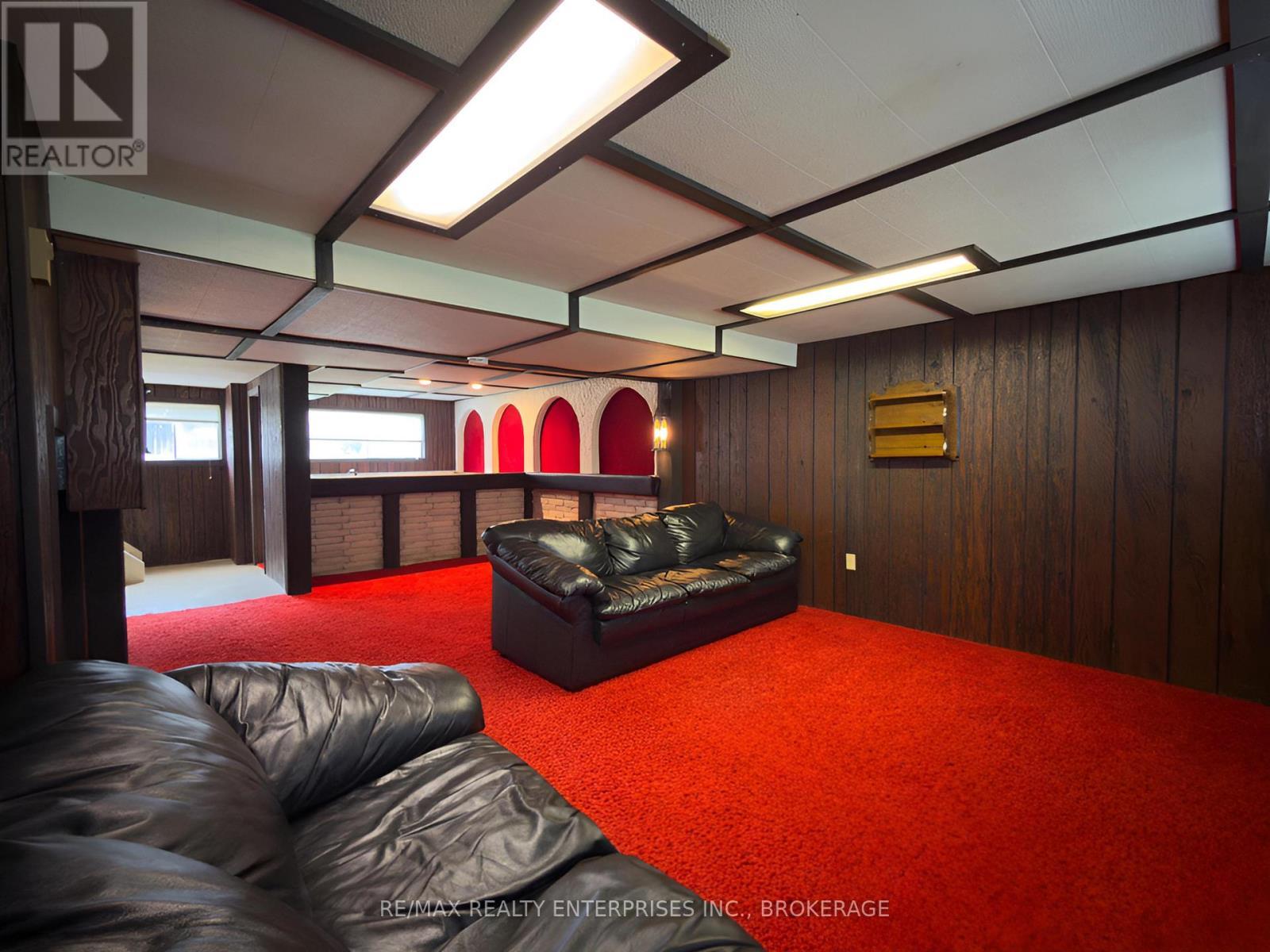 987 Steele Street, Port Colborne (Main Street), ON - Indoor