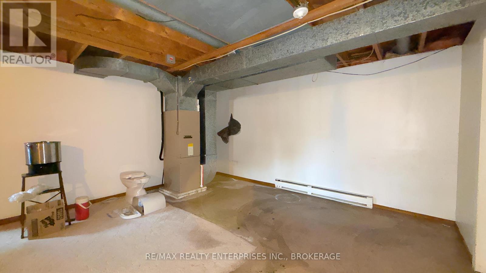 987 Steele Street, Port Colborne (Main Street), ON - Indoor Photo Showing Basement