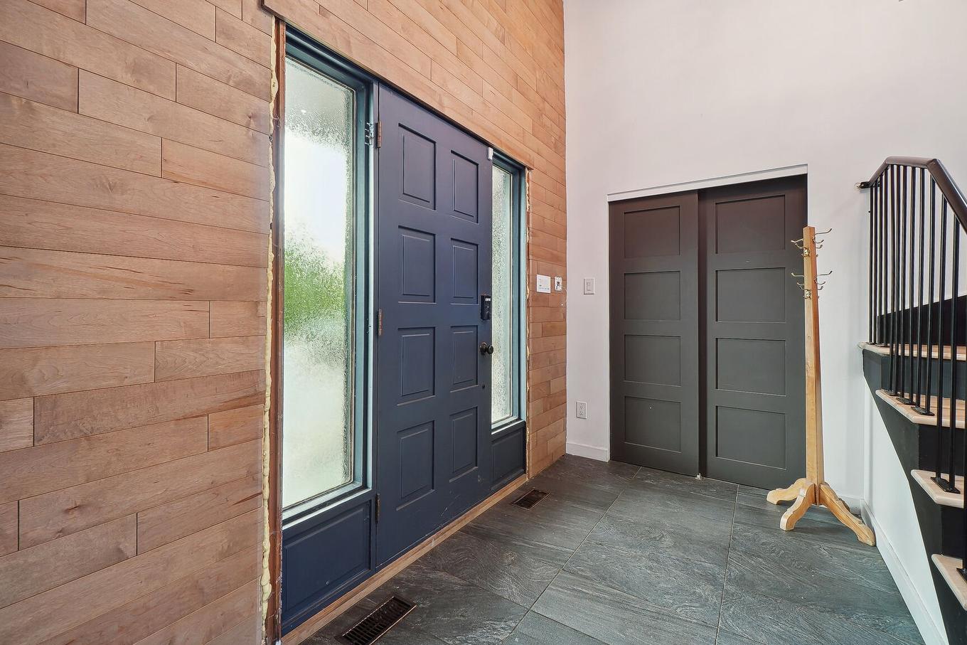 Hall - 165 32E Avenue, Terrebonne (Terrebonne), QC - With Exterior