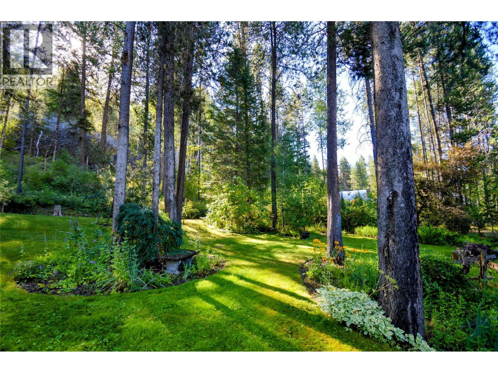 610 Strathmore Avenue, Greenwood, BC - Outdoor