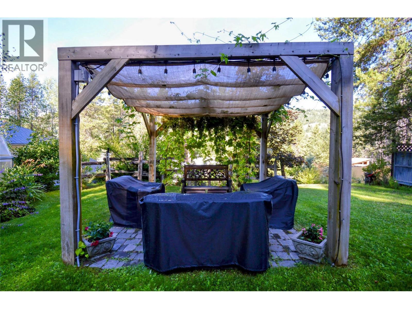 610 Strathmore Avenue, Greenwood, BC - Outdoor