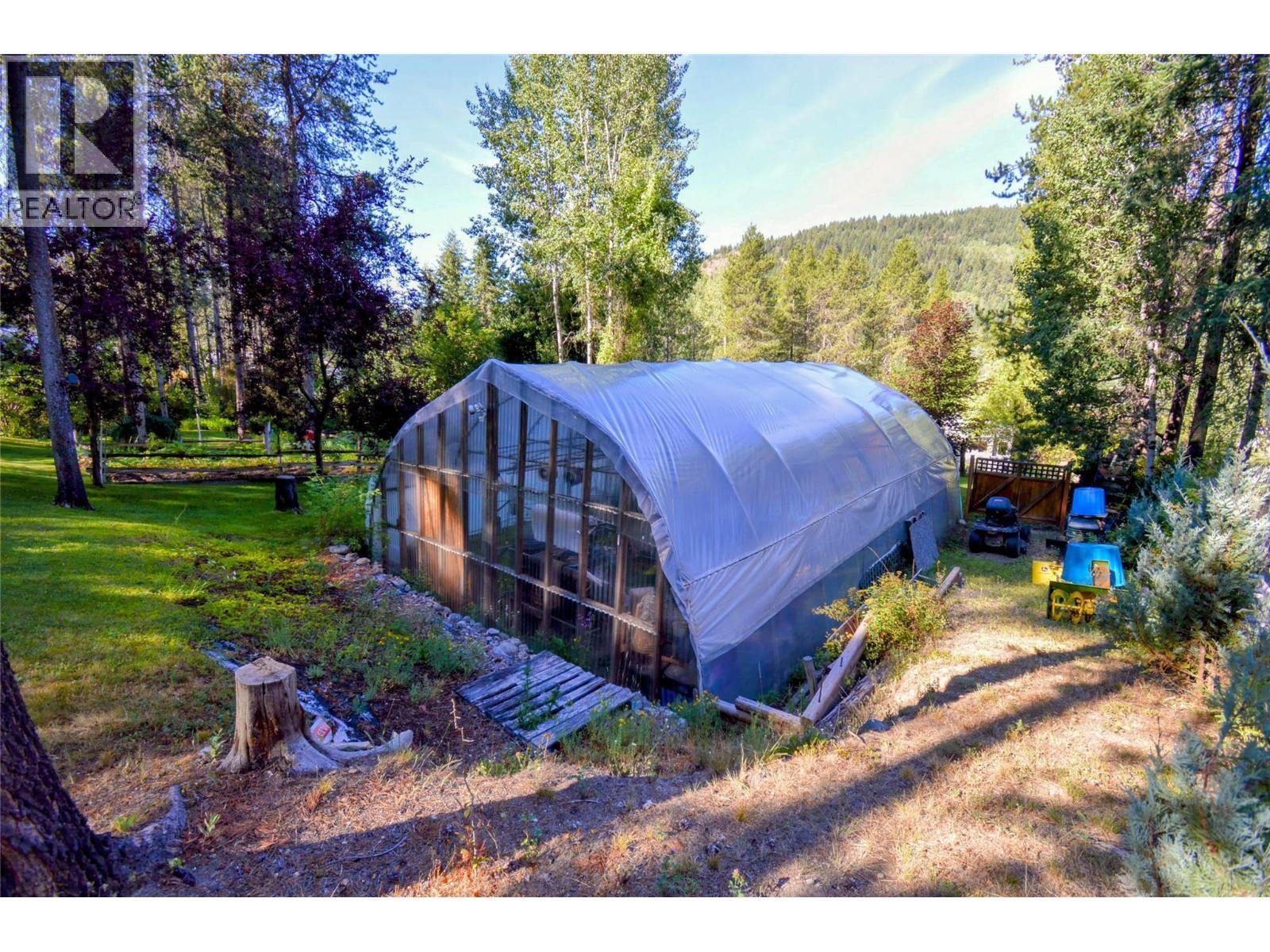 610 Strathmore Avenue, Greenwood, BC - Outdoor
