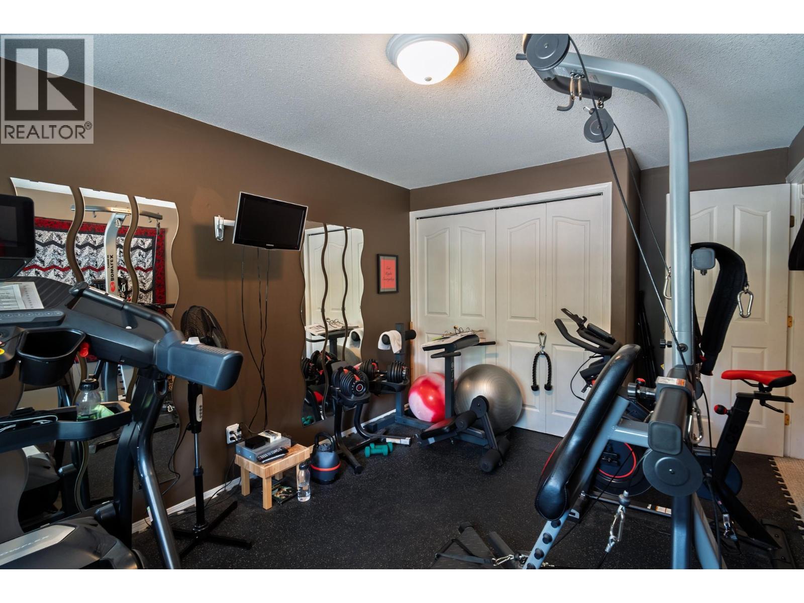 610 Strathmore Avenue, Greenwood, BC - Indoor Photo Showing Gym Room
