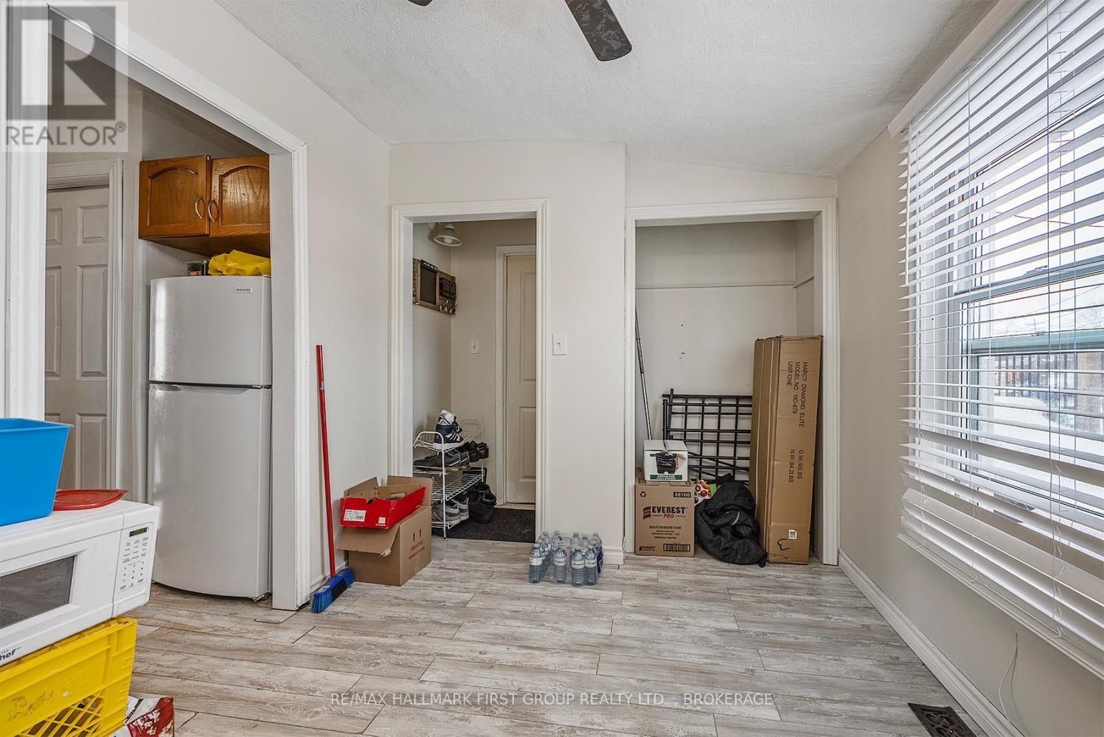 19/21 Dundas Street W, Greater Napanee (Greater Napanee), ON