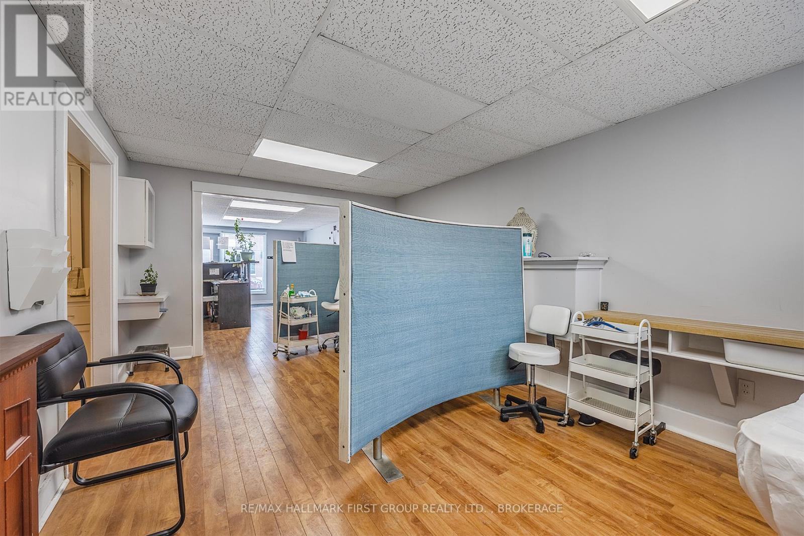 19/21 Dundas Street W, Greater Napanee (Greater Napanee), ON