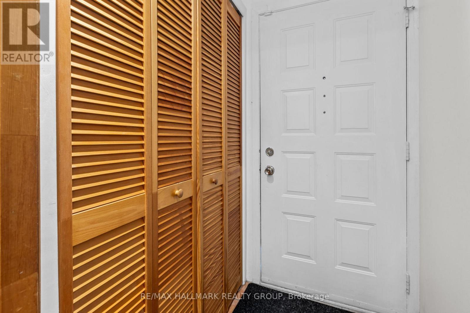 7 Naismith Crescent, Ottawa, ON - Indoor Photo Showing Other Room