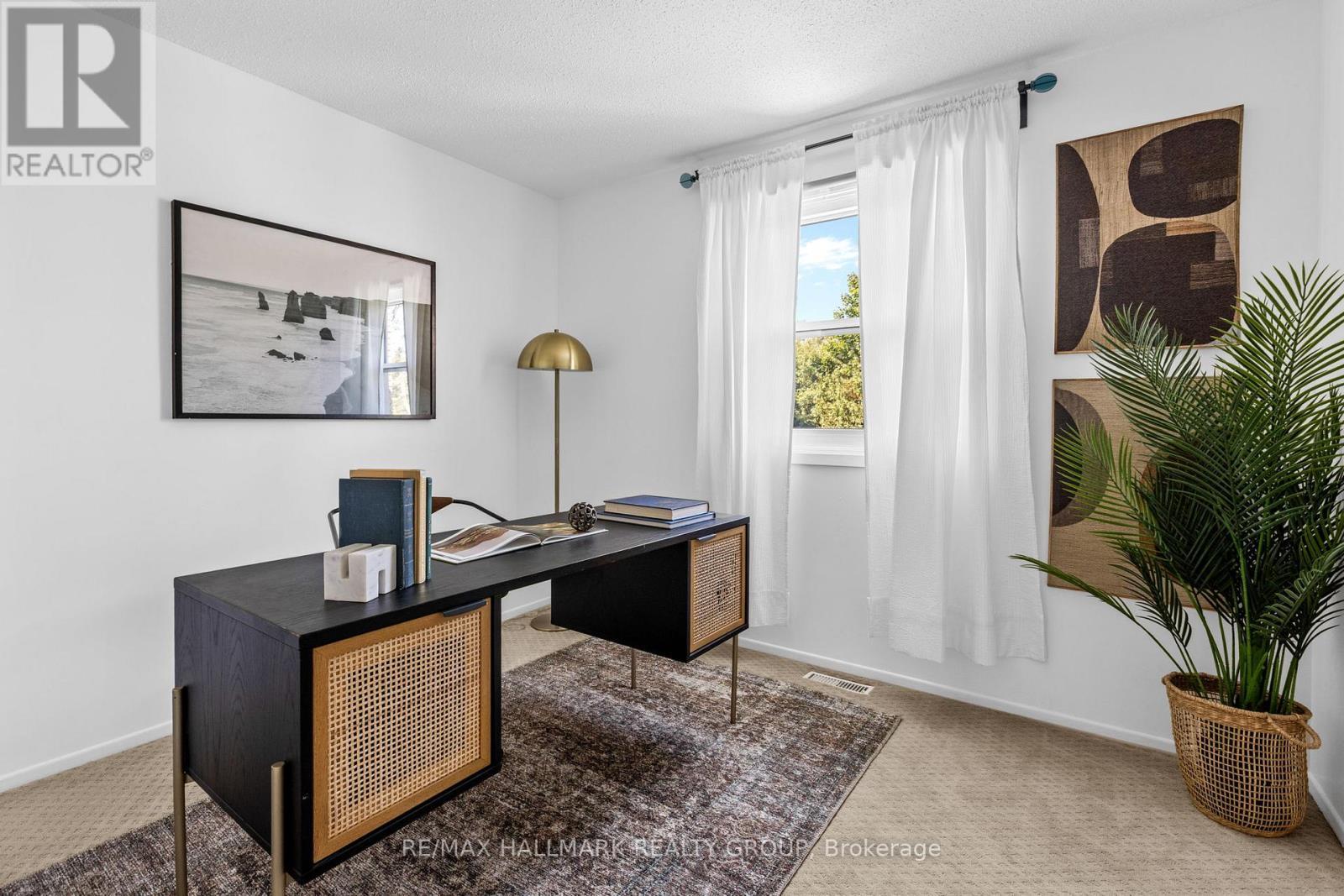 7 Naismith Crescent, Ottawa, ON - Indoor Photo Showing Office